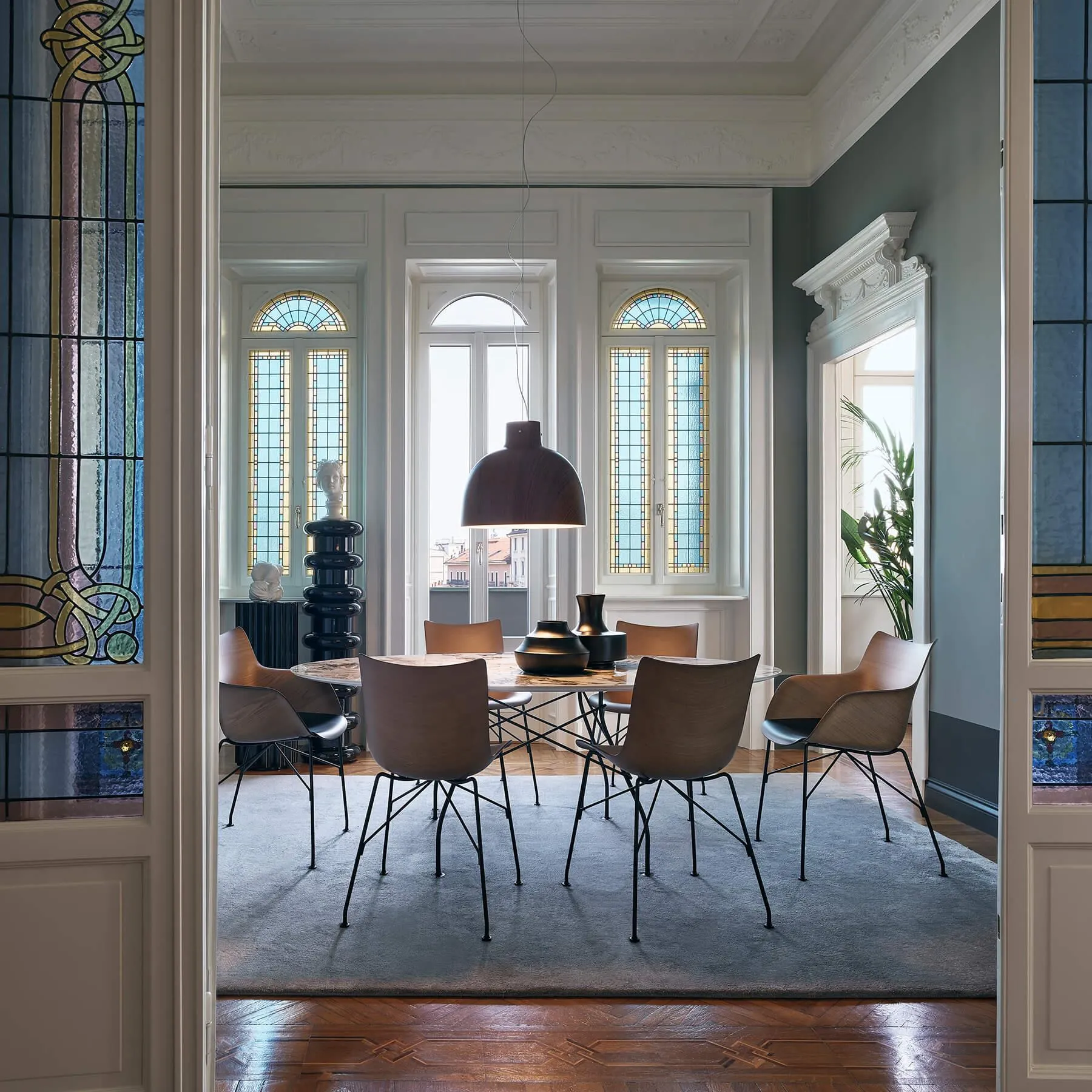 Swivel Office Chair with Armrests - Black Wood