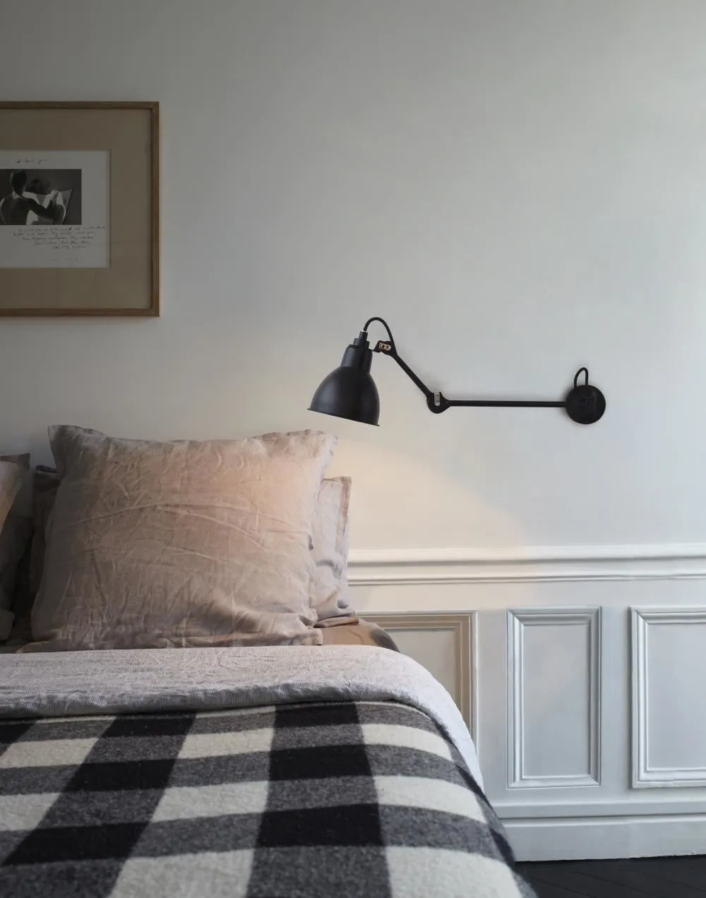 Small Wall Light with Adjustable Arms - Black