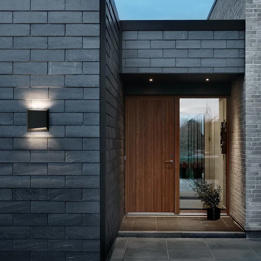 Small Outdoor Wall Light - Black, Metal