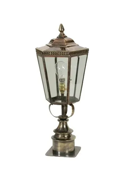 Short Pillar Lamp - Polished Brass
