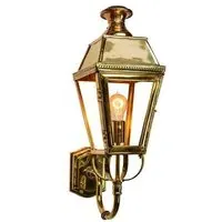 Victorian Wall Lantern - Polished Brass