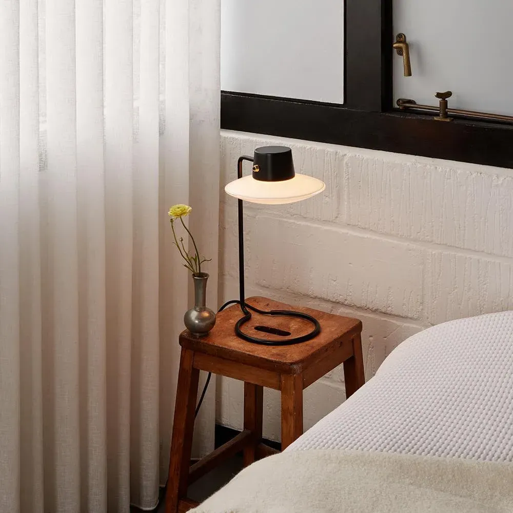 Short Table Lamp with Opal Glass - Metal