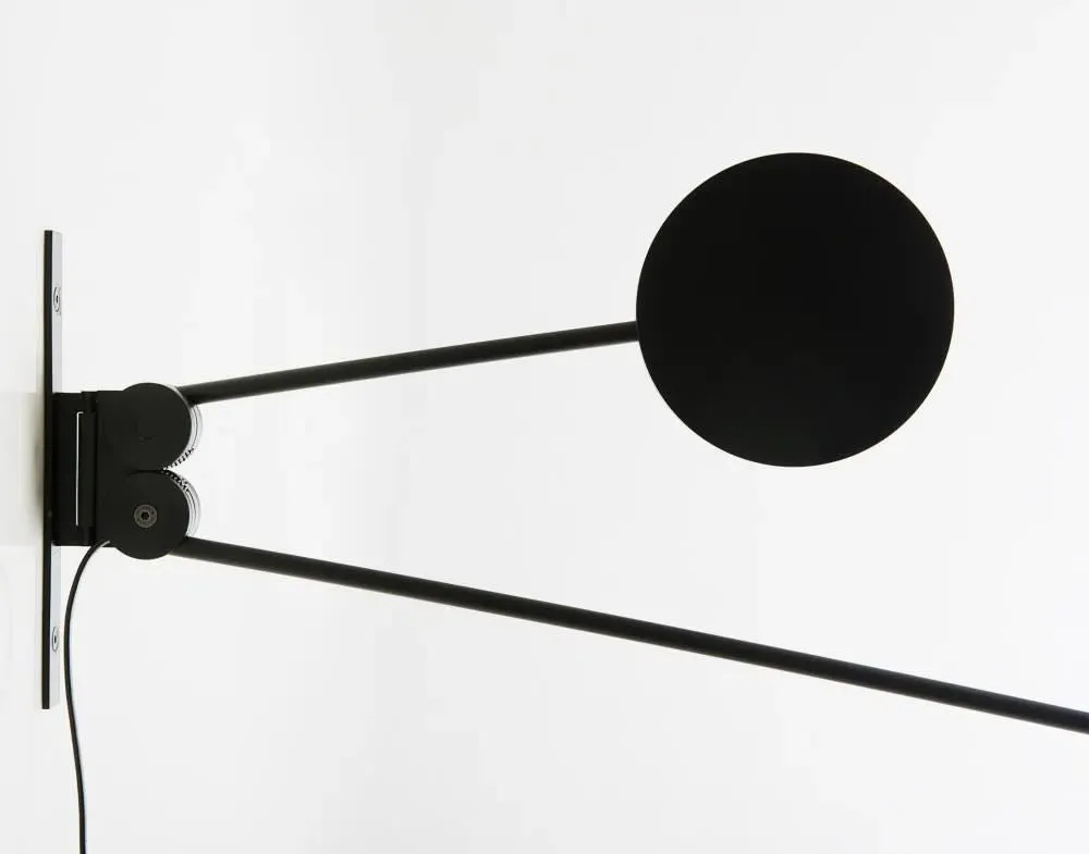 Adjustable Wall Light with Counterweight - Black