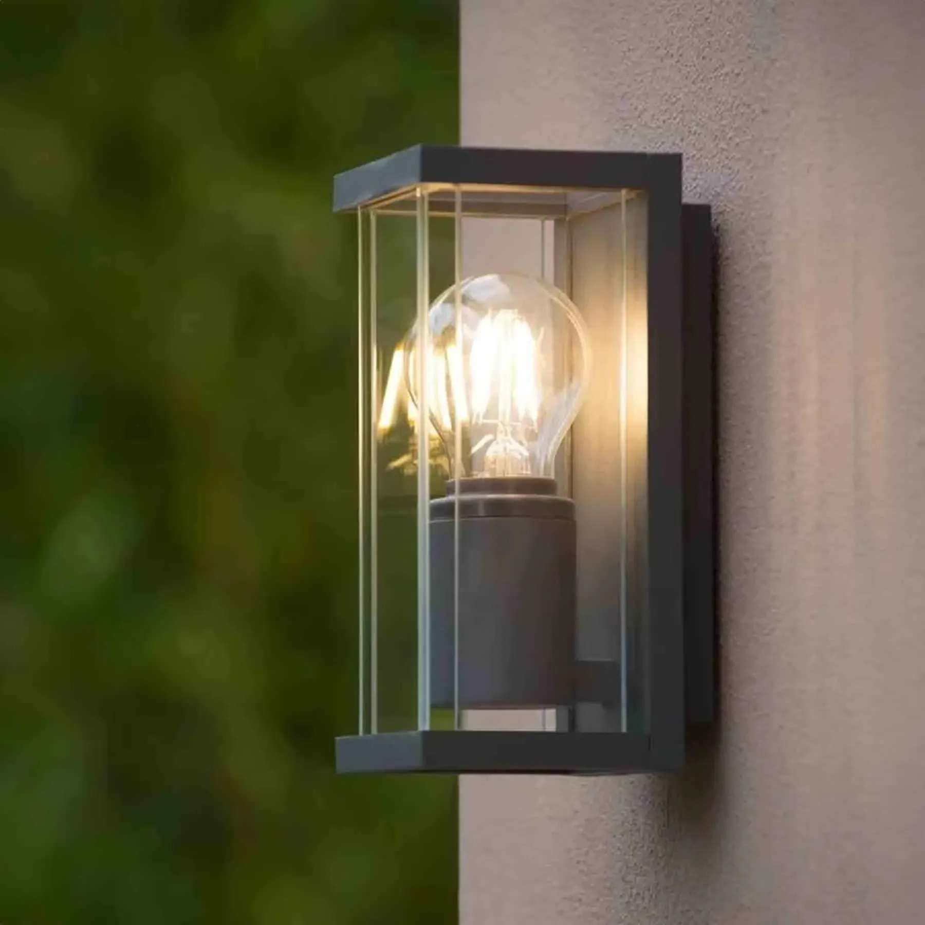 Medium Outdoor Wall Light - Black, Aluminium