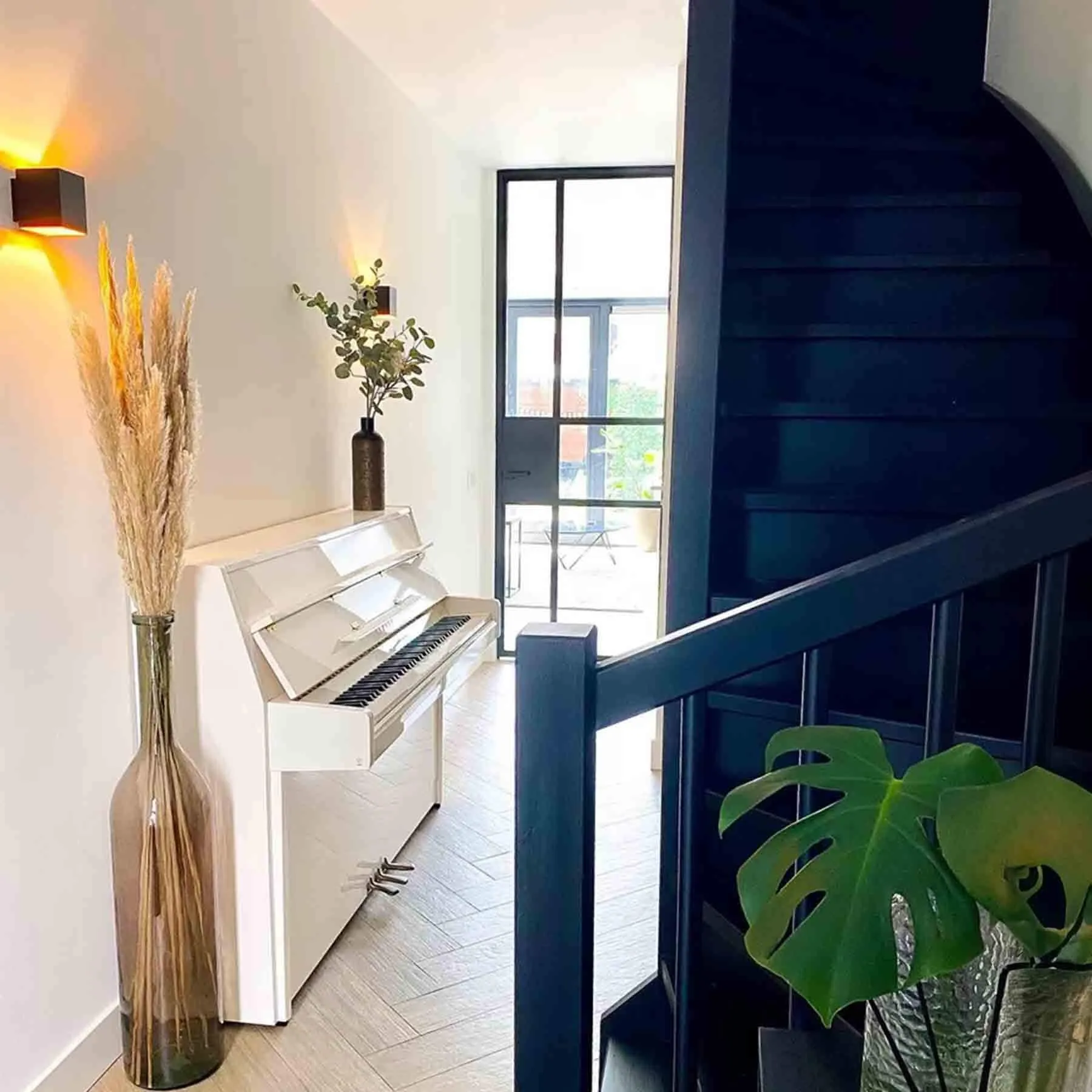 Square Wall Light with Adjustable Slats - Black