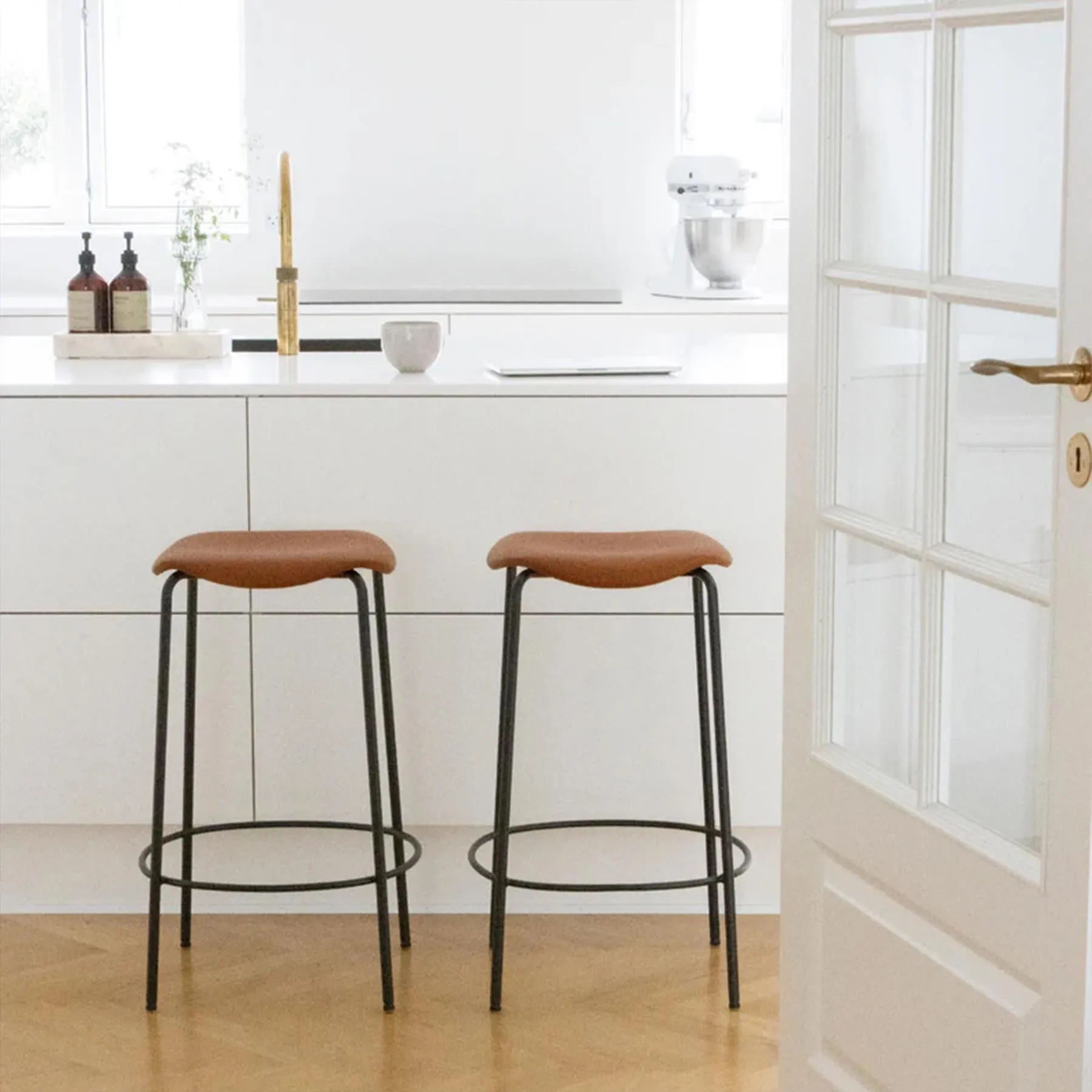 Bar Stool 75cm Height - Black, Oak