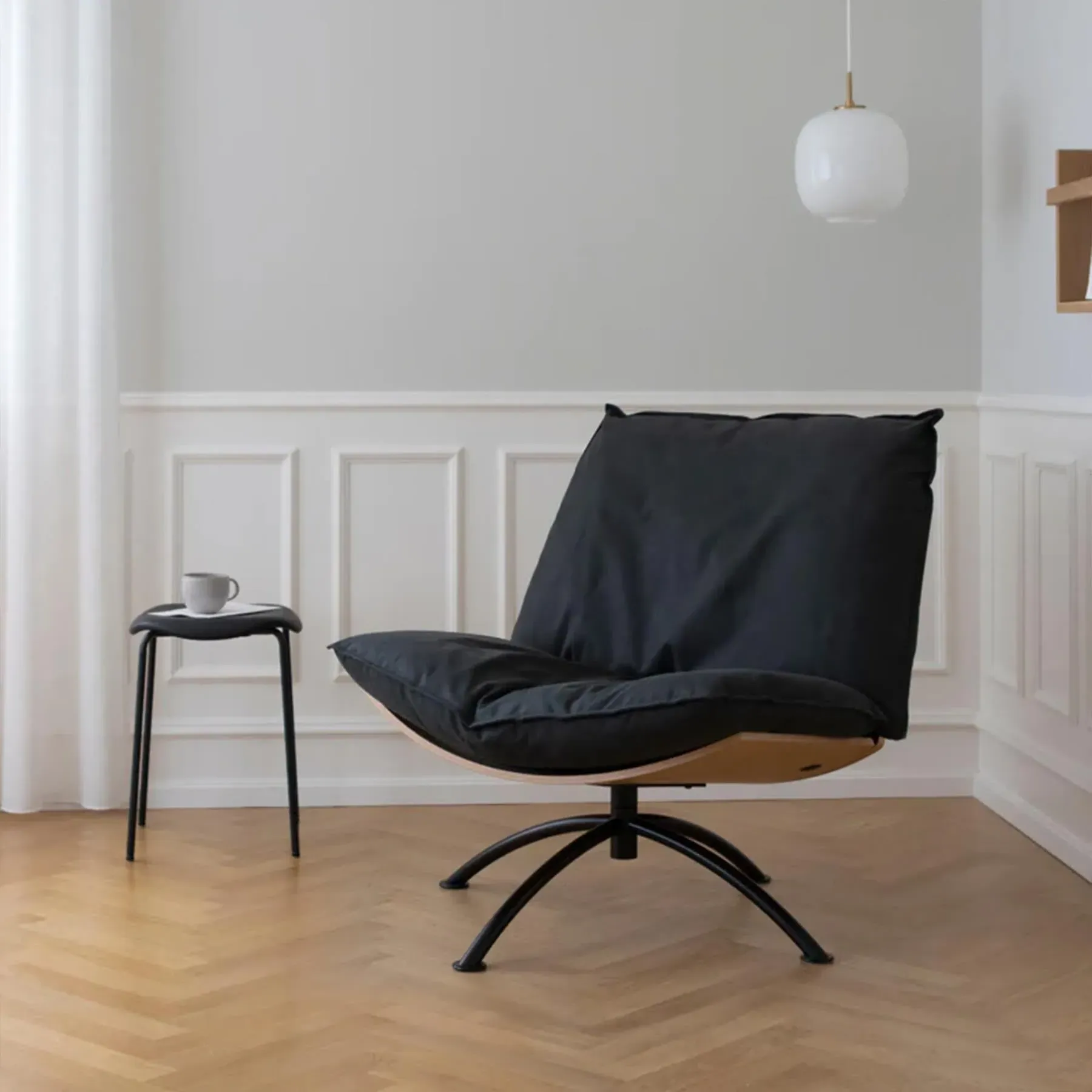 Primetime Swivel Armchair - Camel, Leather