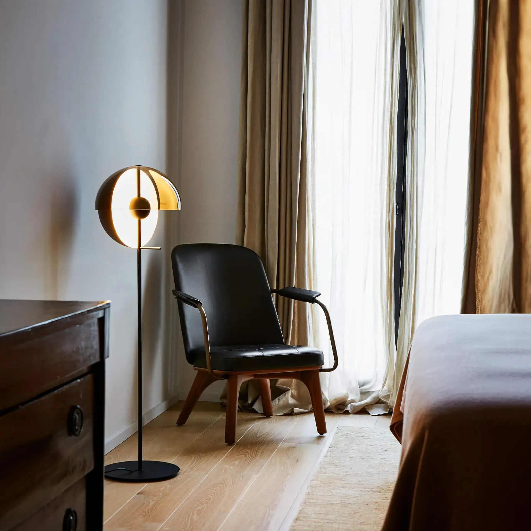 Adjustable Floor Lamp with Swivel Spheres - Black