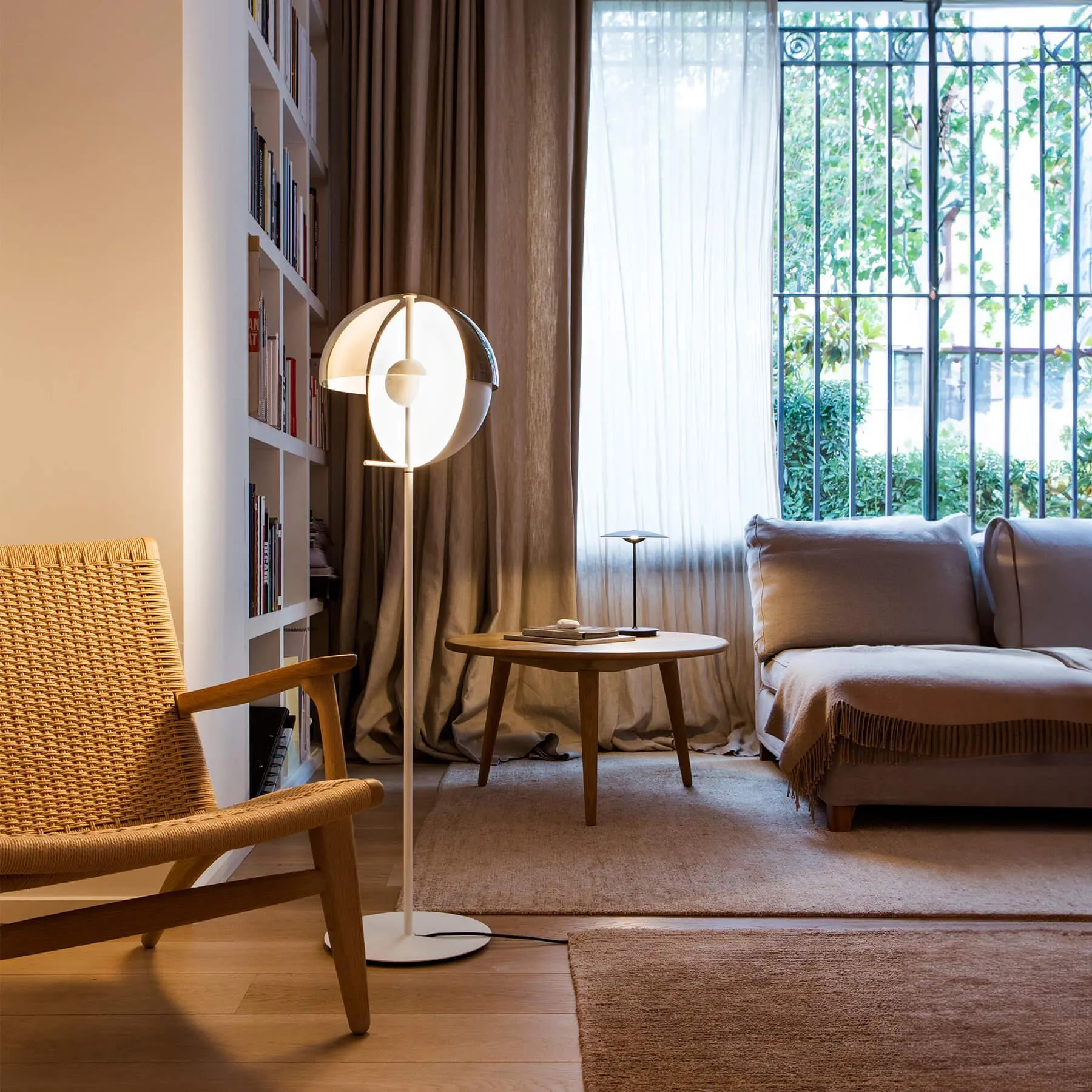 Adjustable Floor Lamp with Swivel Spheres - Black