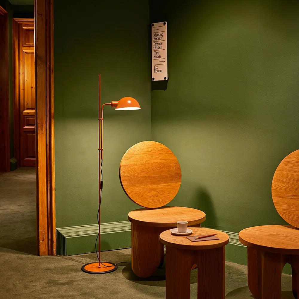 Adjustable Floor Light with Clip Mechanism - Grey