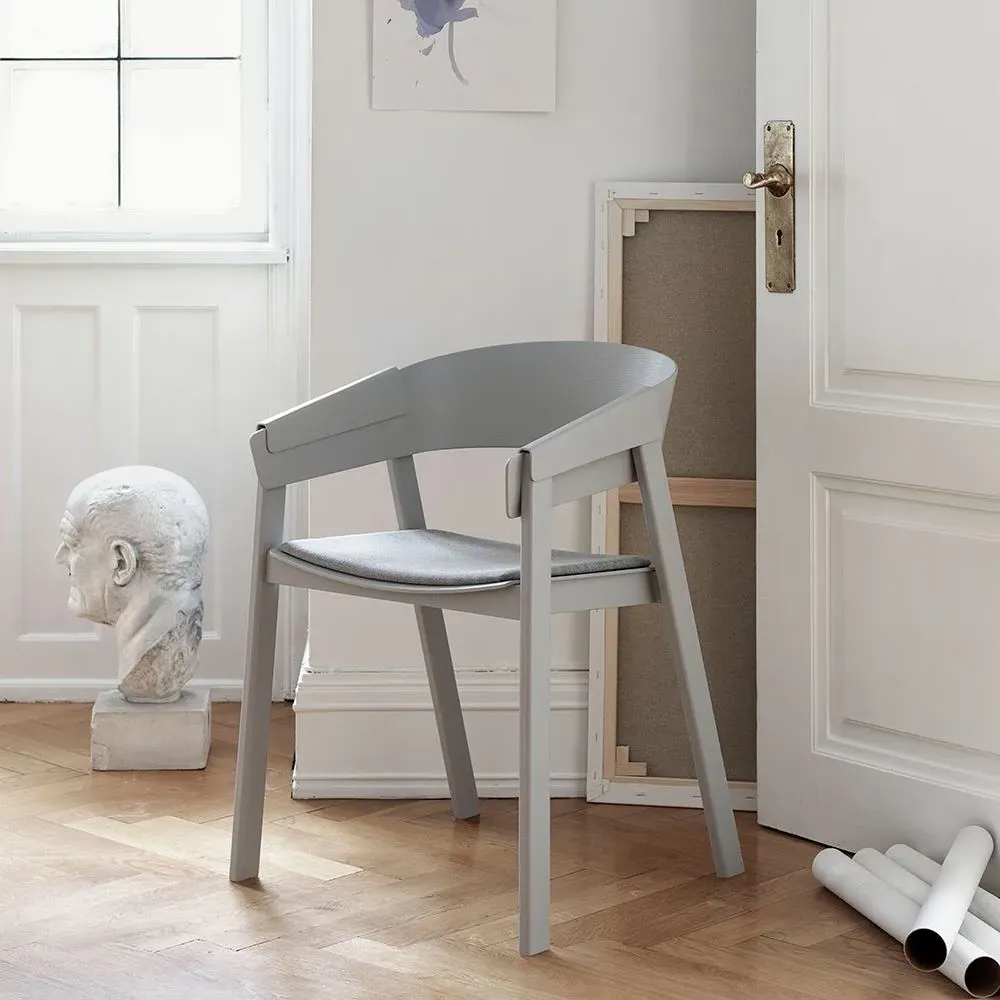 Armchair with Curved Backrest - Black, Wood