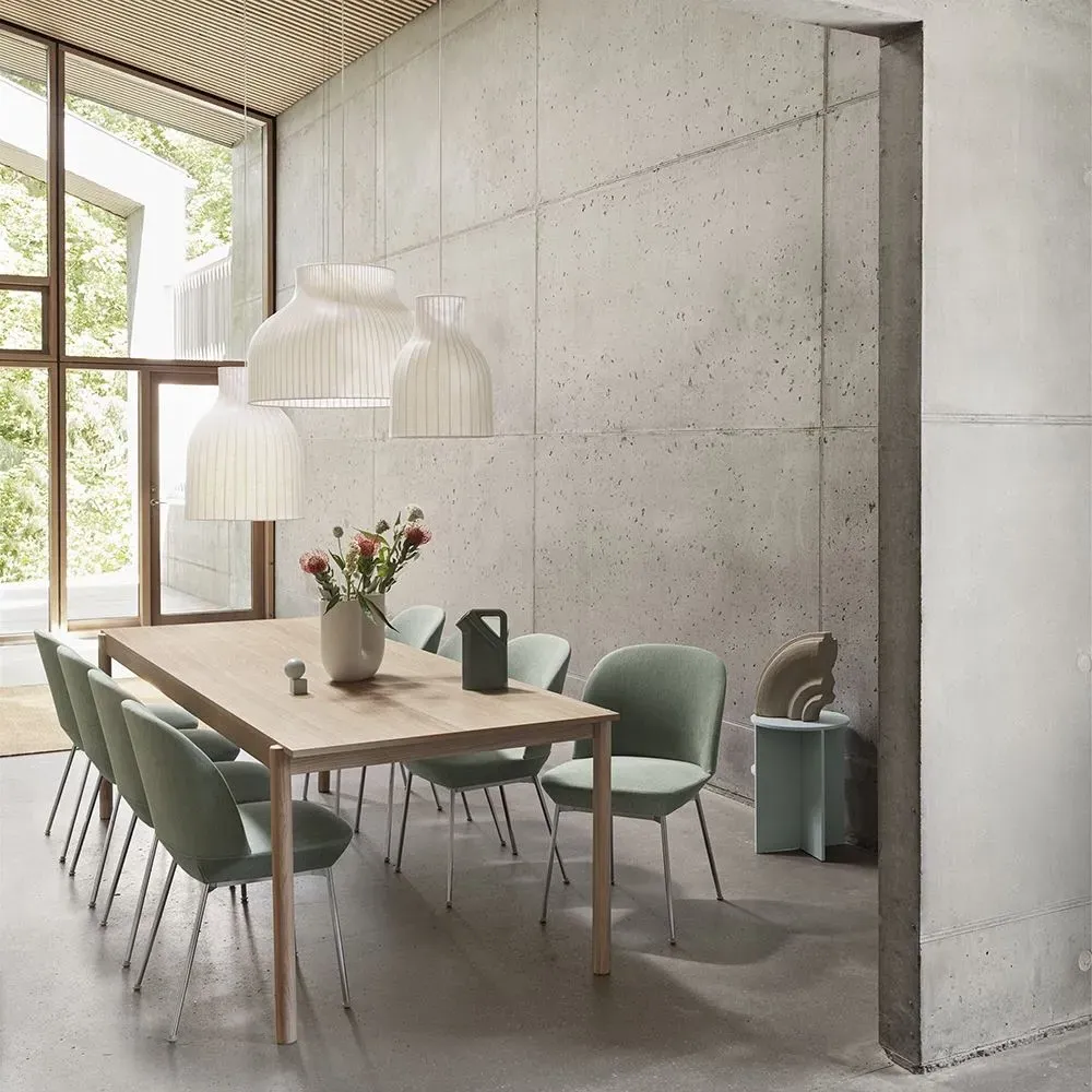 Medium Rectangular Dining Table - Oak