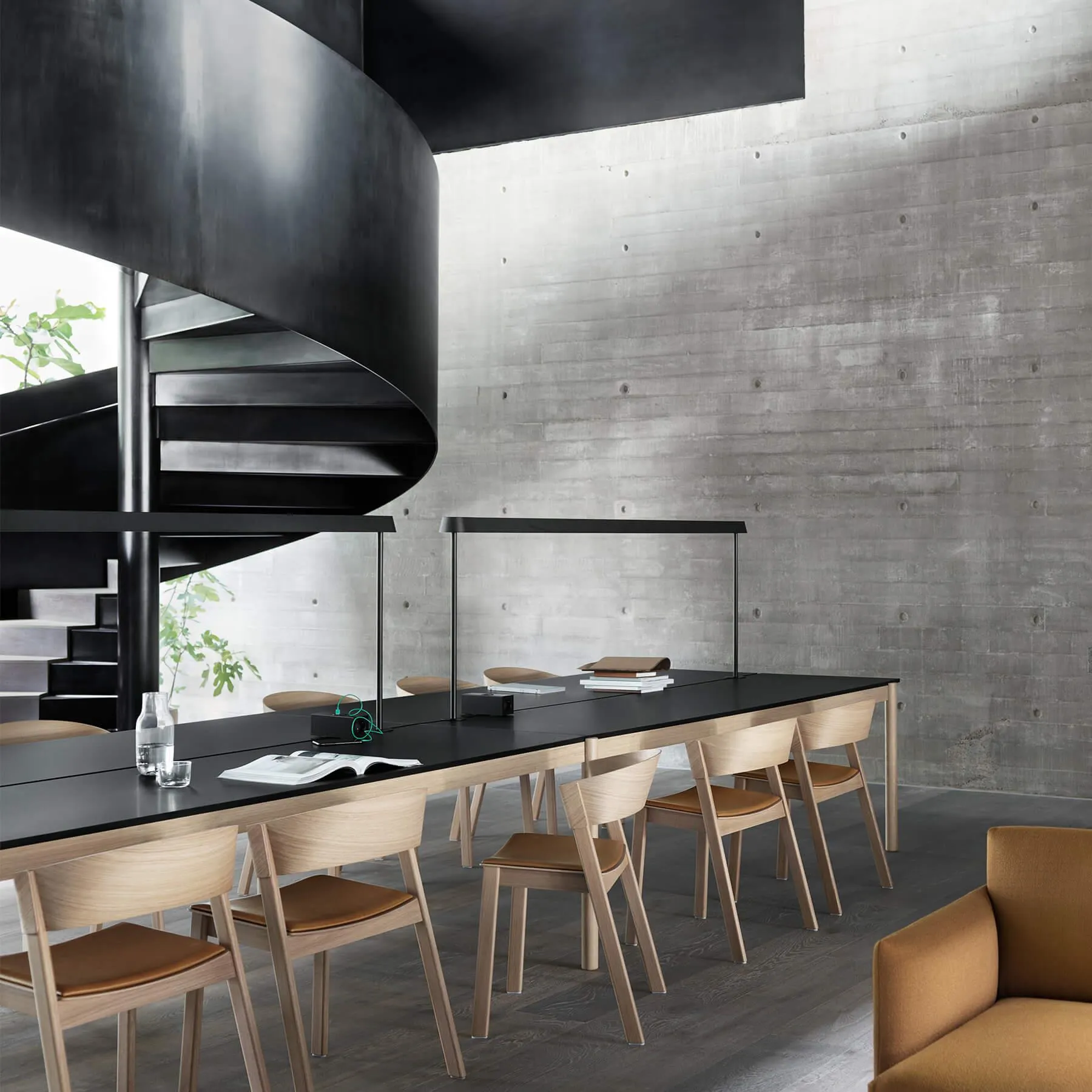 Side Chair with Curved Backrest - Beige, Oak