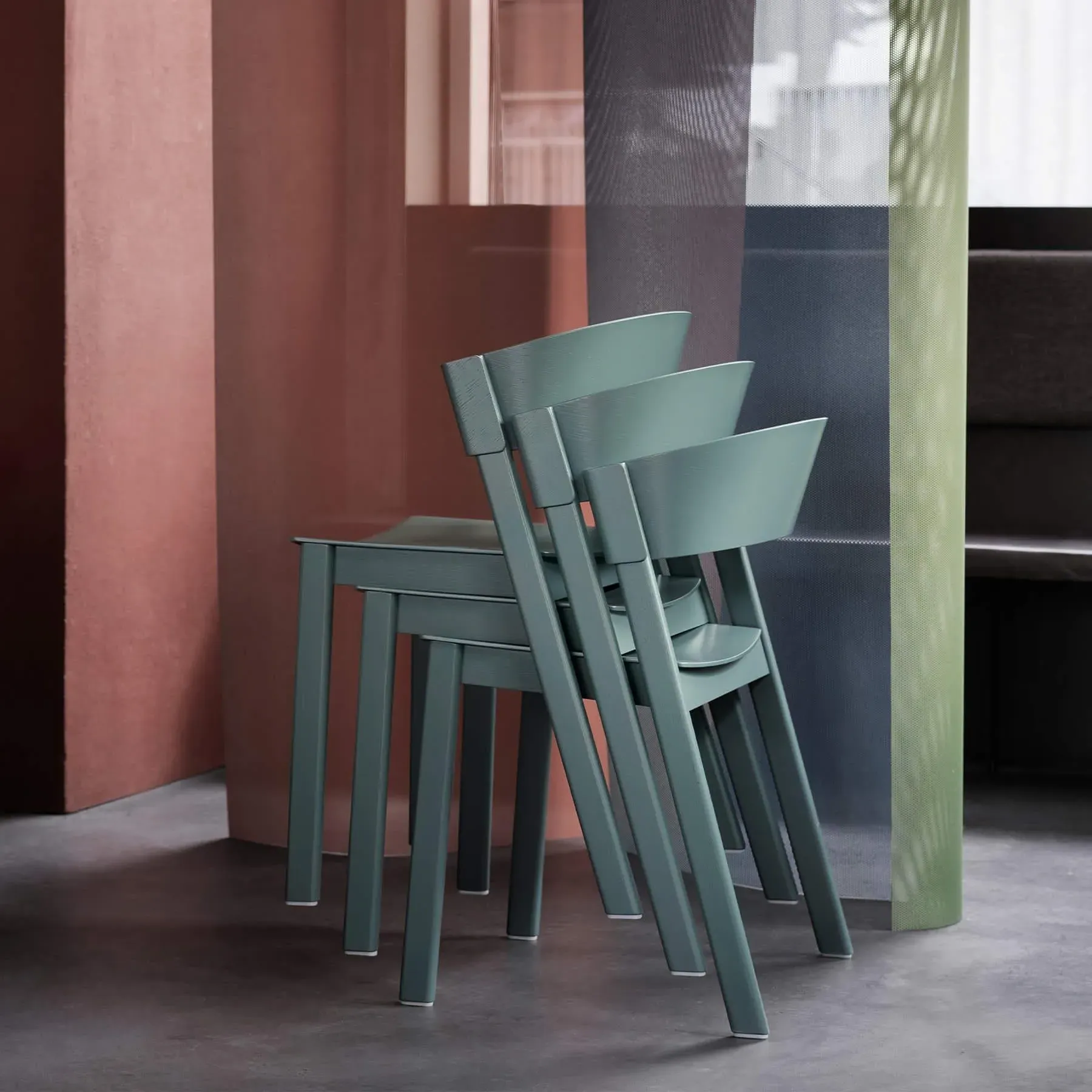 Side Chair with Curved Backrest - Oak