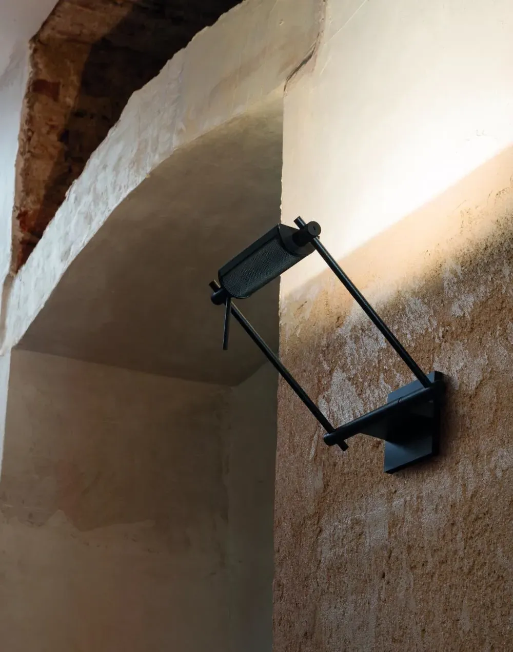 Adjustable Wall Light - Halogen