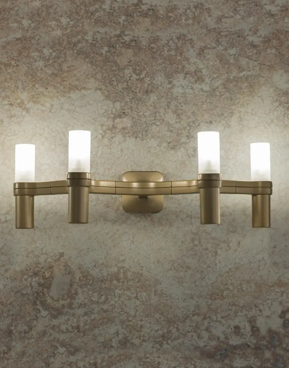 Crown 4 Wall Light - White, Aluminium