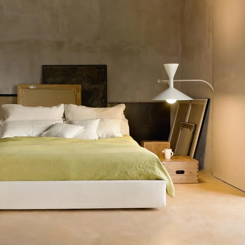 Mini Wall Light with Switch - White, Aluminium