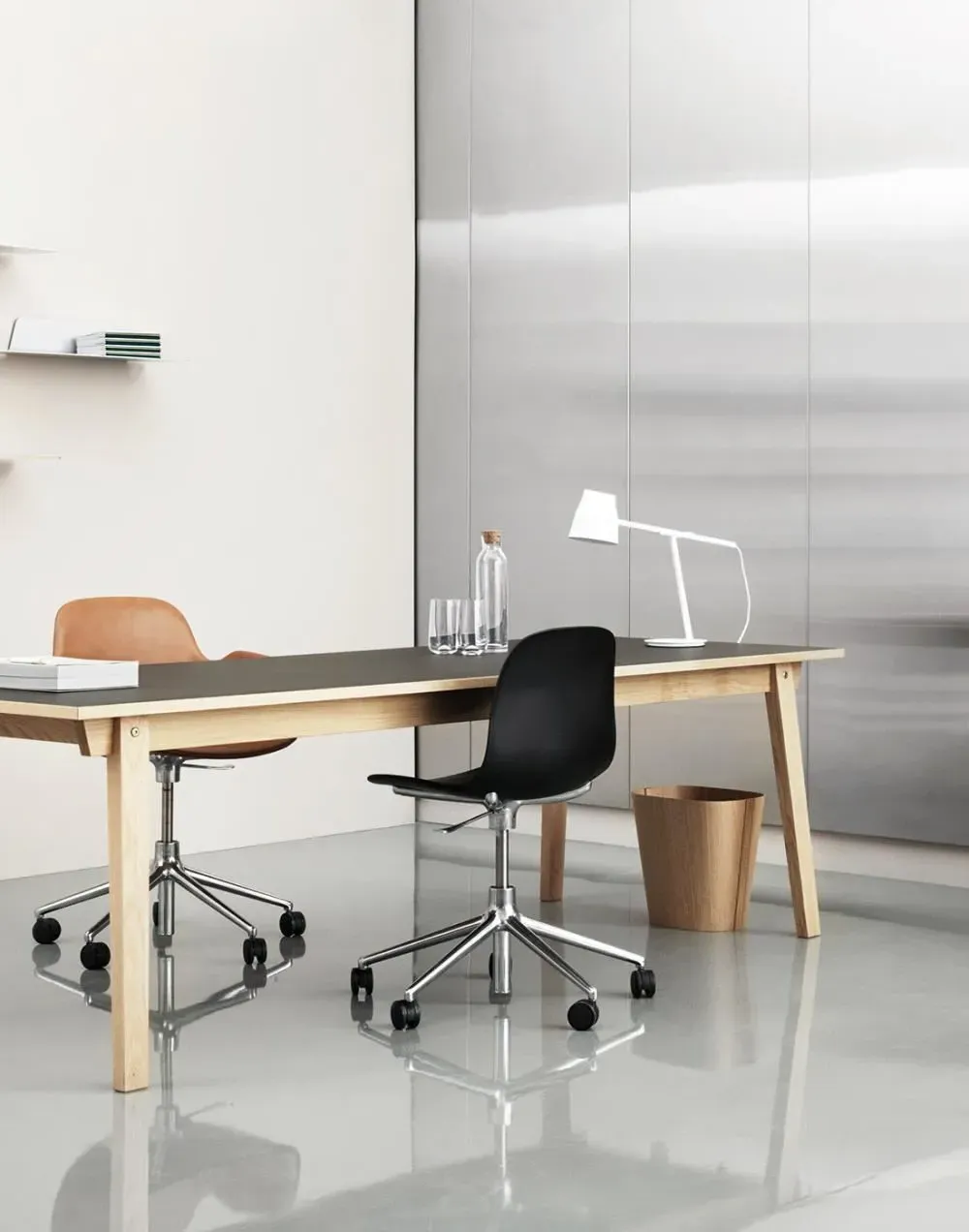 Swivel Office Chair with Gas Lift - White