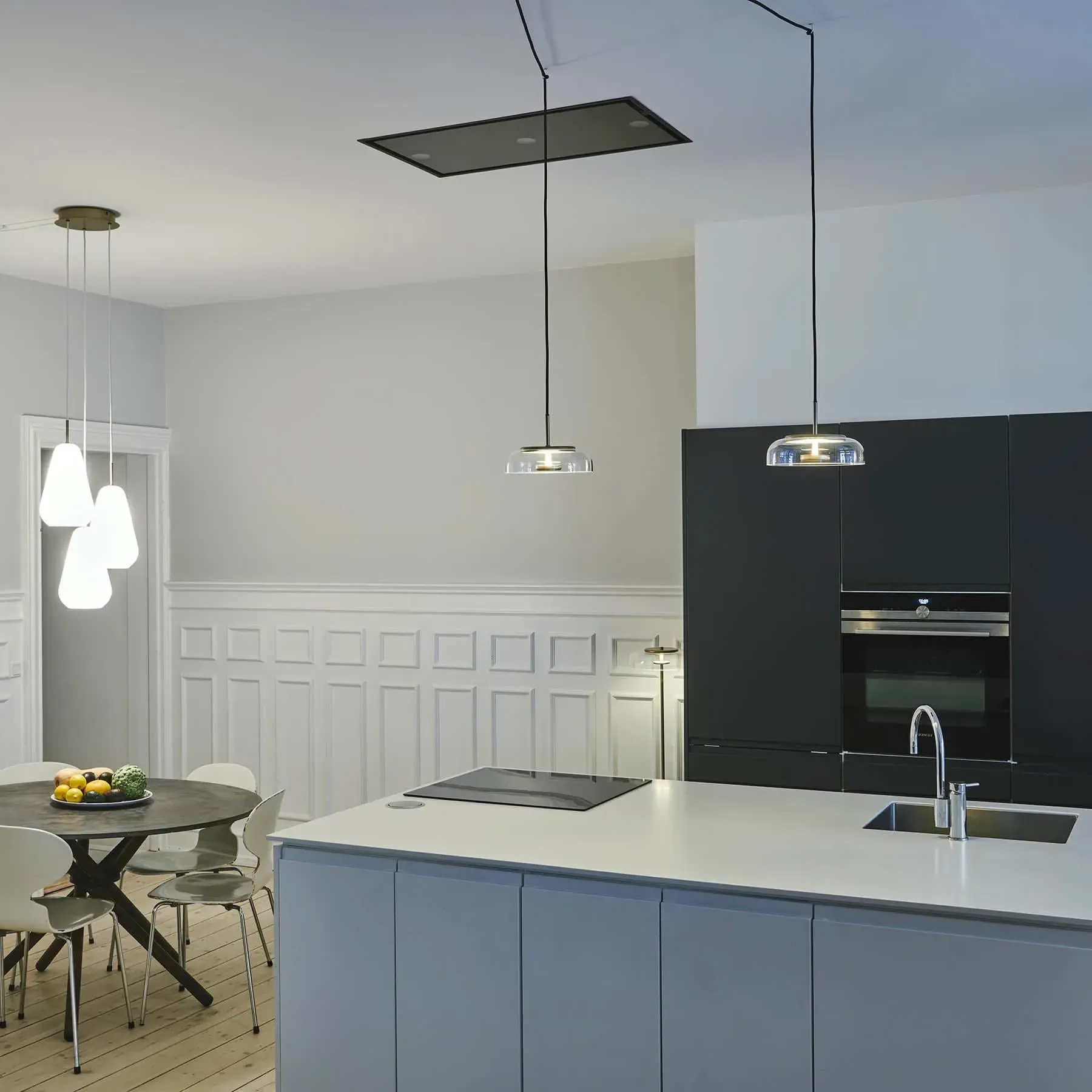 Blossi Pendant Light - Clear Glass, Nordic Gold