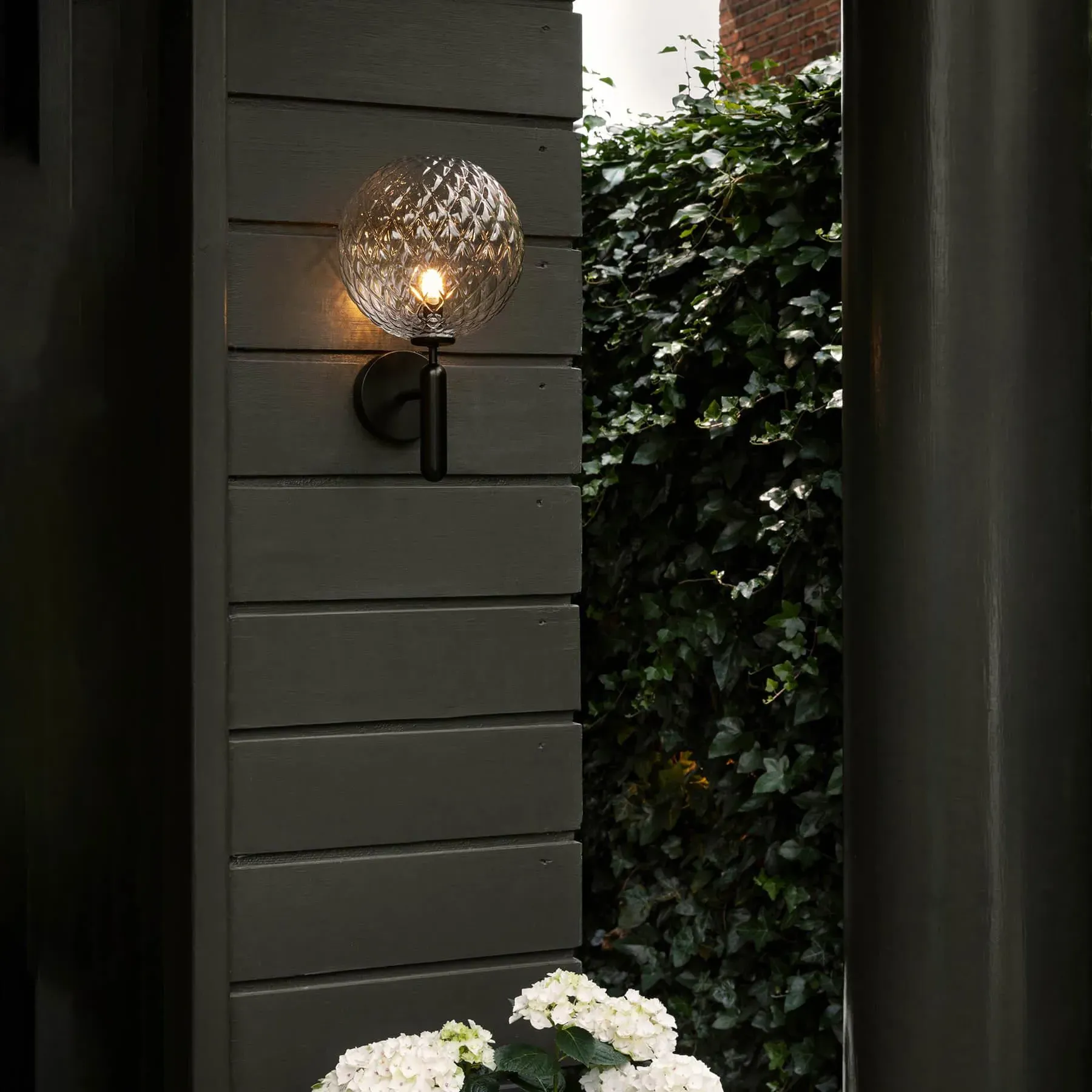 Outdoor Wall Light - Bronze, Clear Glass