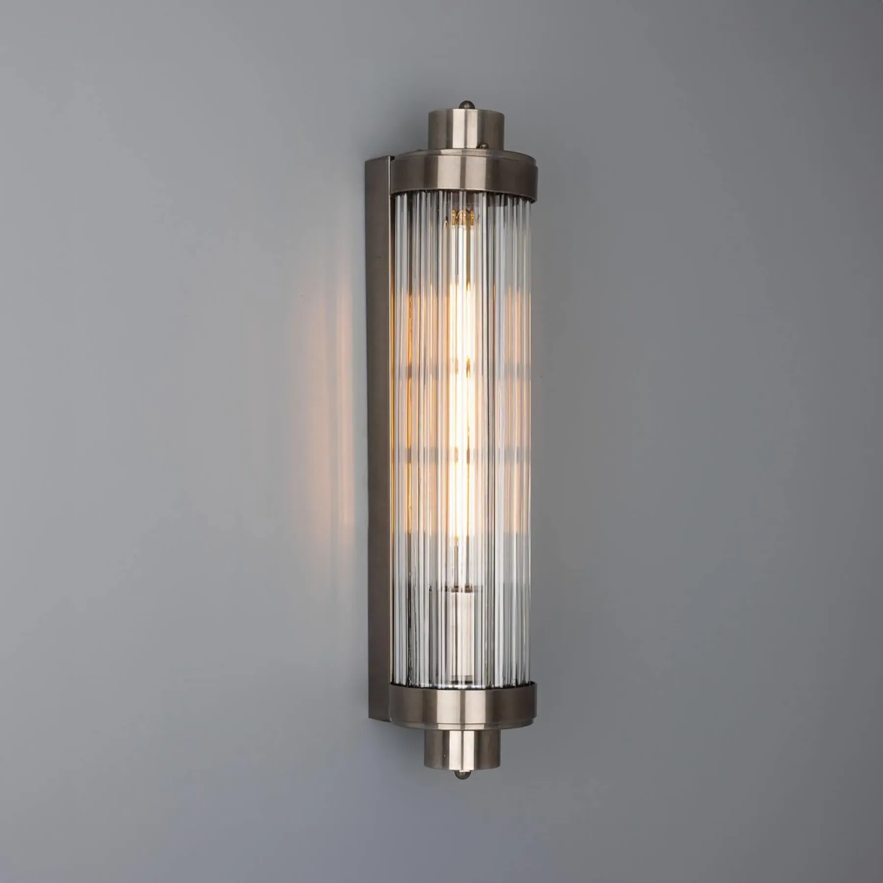 Art Deco Wall Light with Rippled Glass - Brass