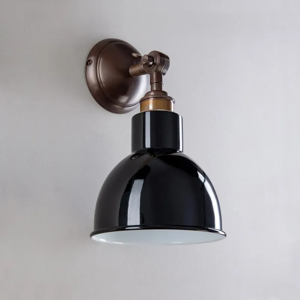 Churchill Wall Light Short Arm - Antique Brass