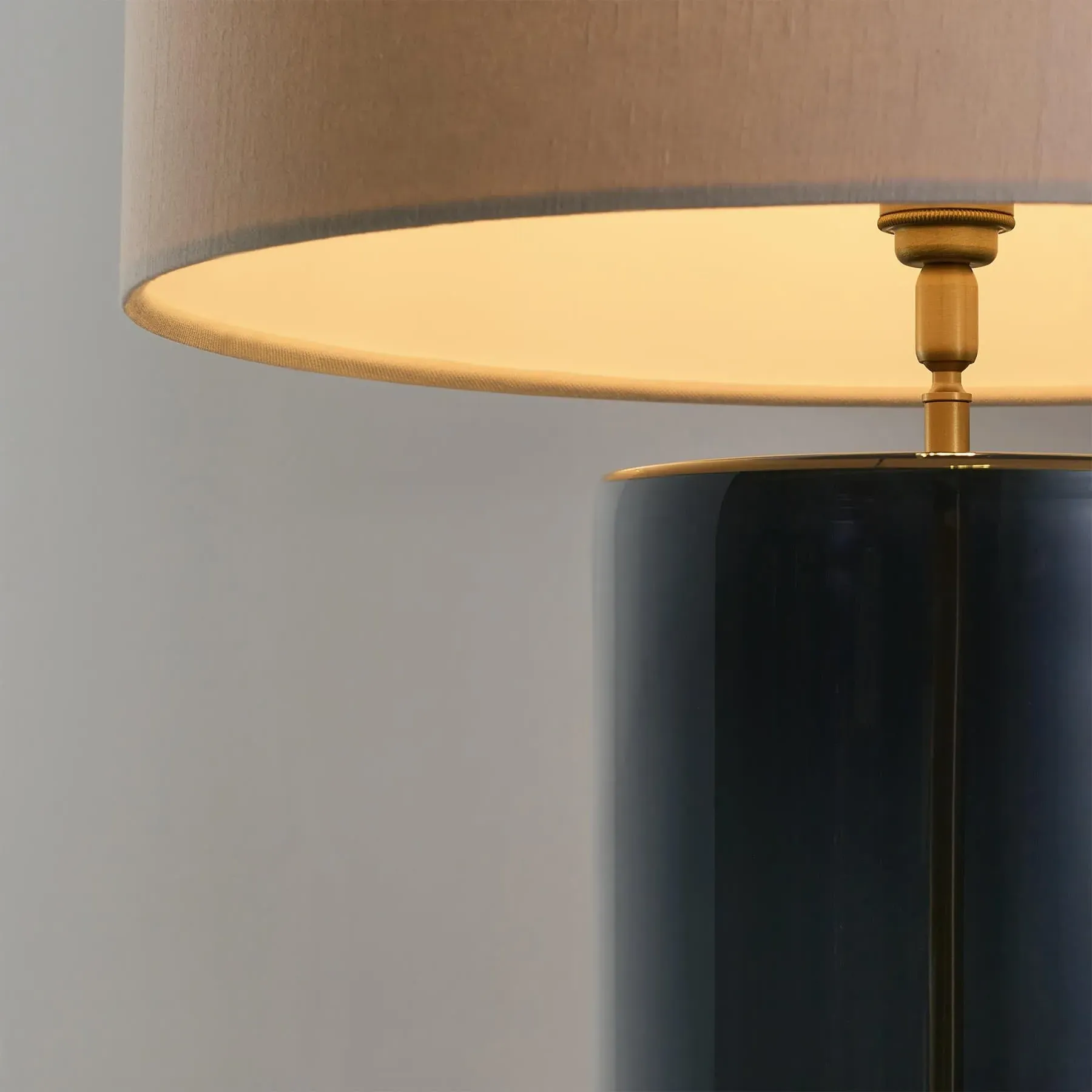 Crosby 3 Table Lamp - Anthracite, Glass