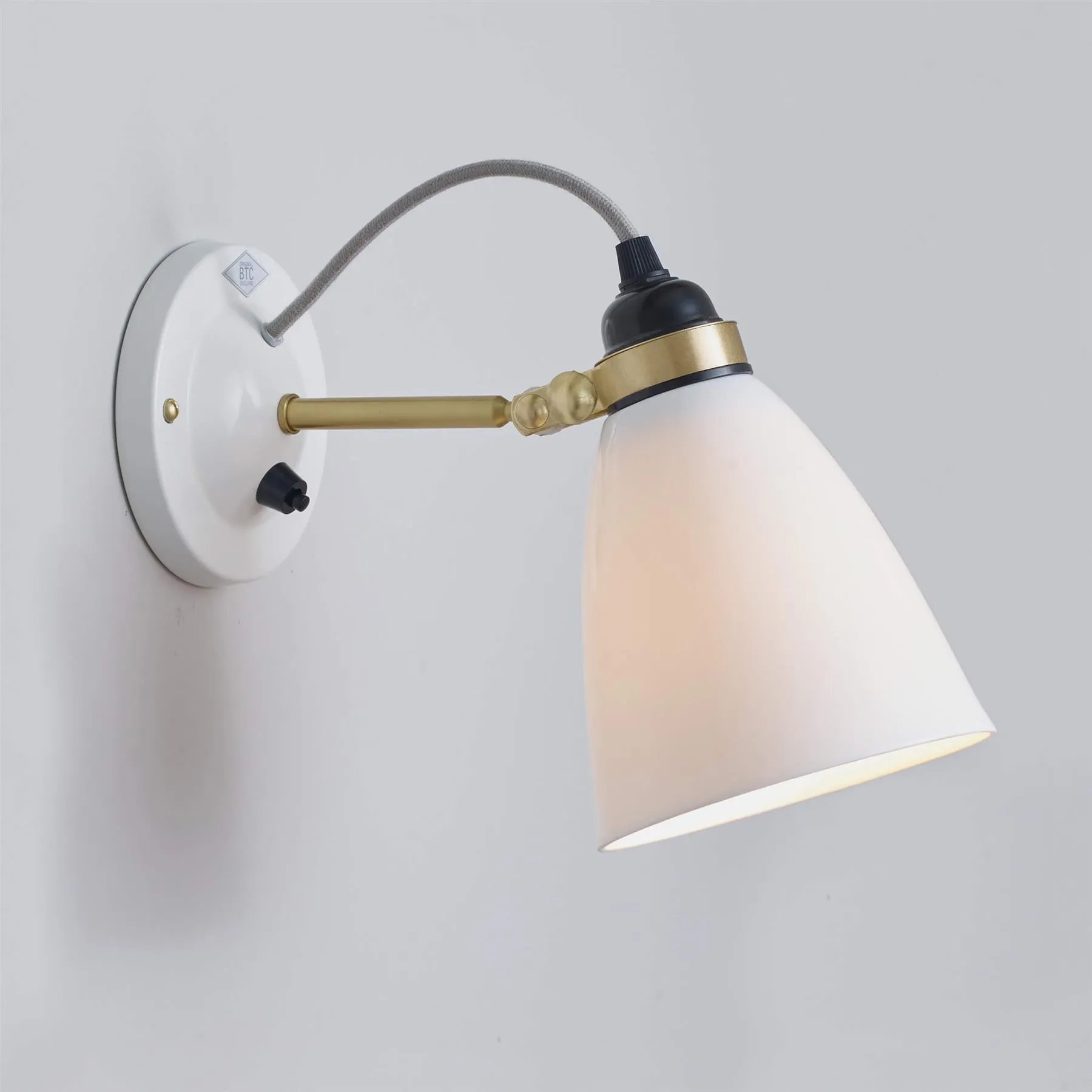Hector 30 Wall Light with Switch - Grey Cable, Brass
