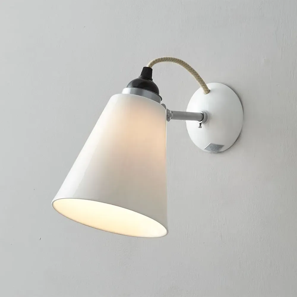 Medium Flowerpot Wall Light with Switch - Bone China