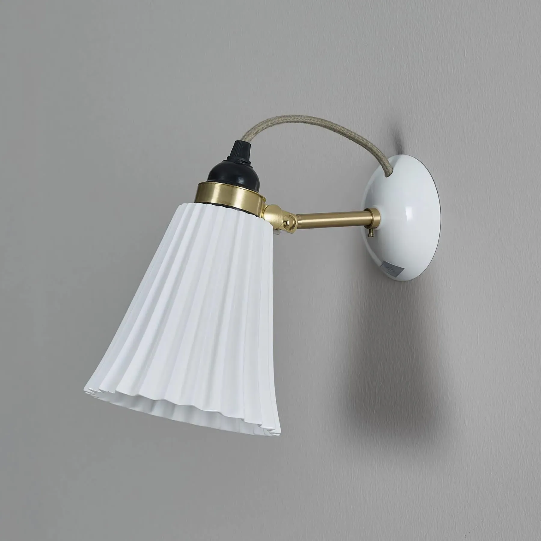 Medium Wall Light Hardwired - Brass, Bone China