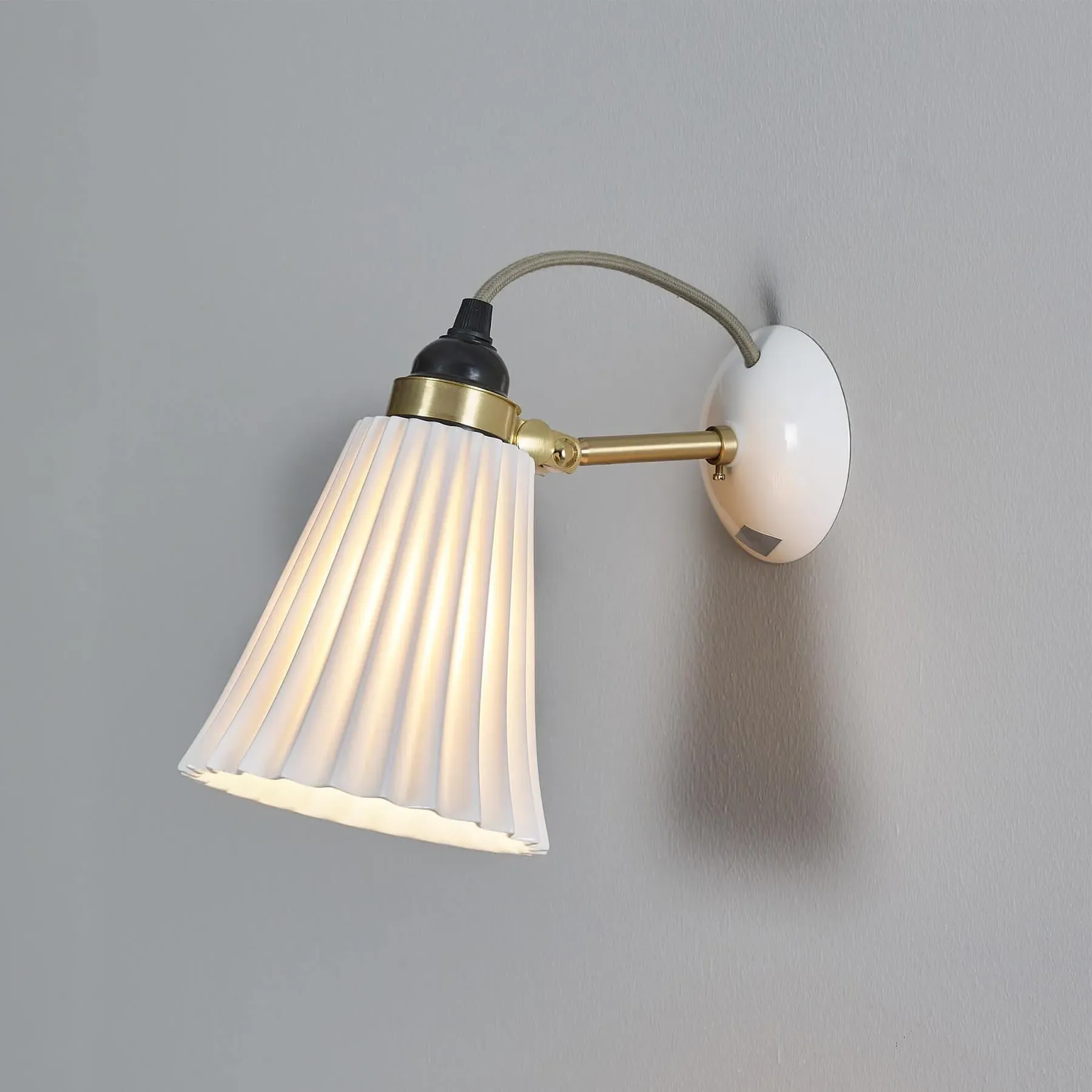 Medium Wall Light Hardwired - Brass, Bone China image