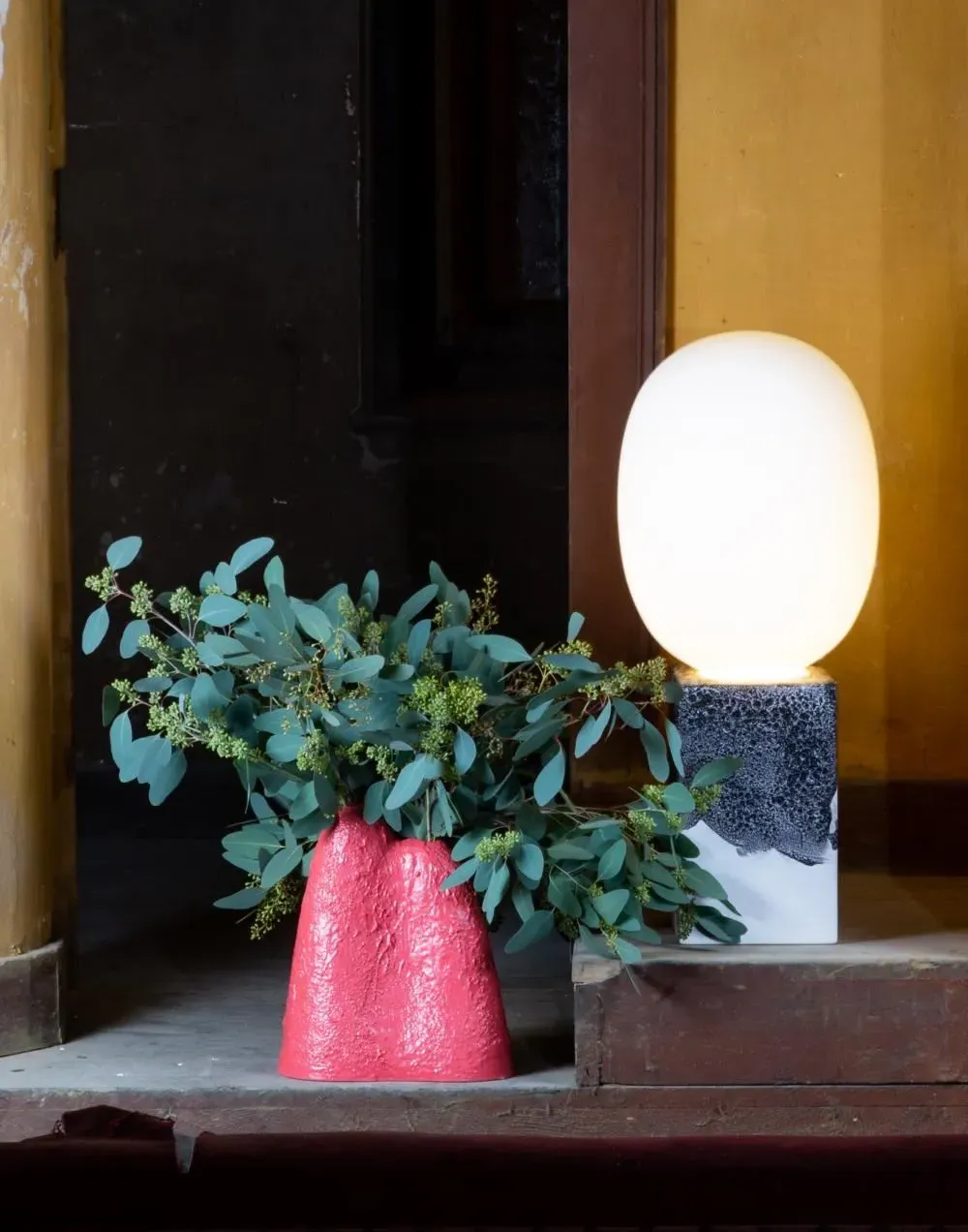 Magma High Table Lamp - White, Glass