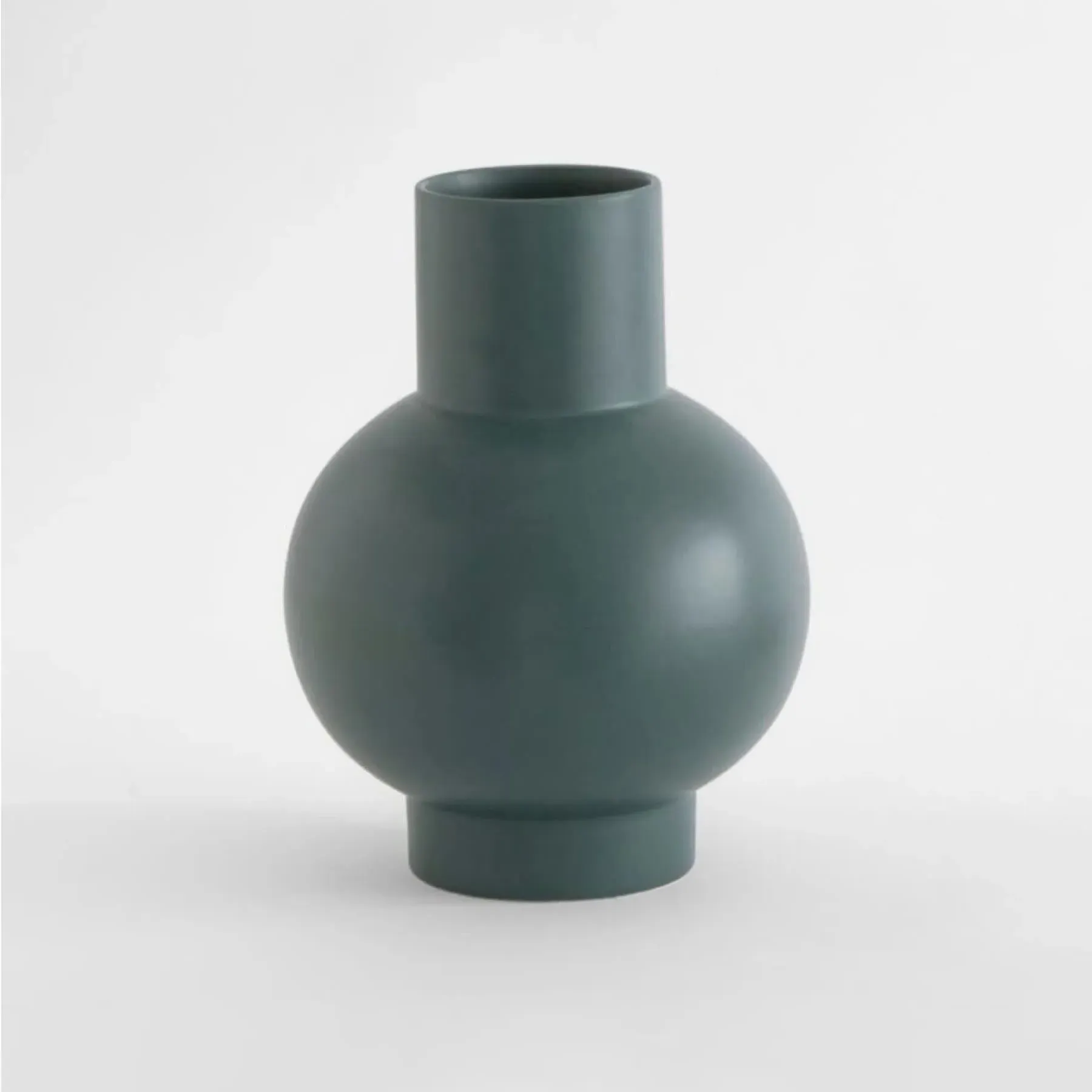 Strom Extra Large Vase - Green Gables, Earthenware