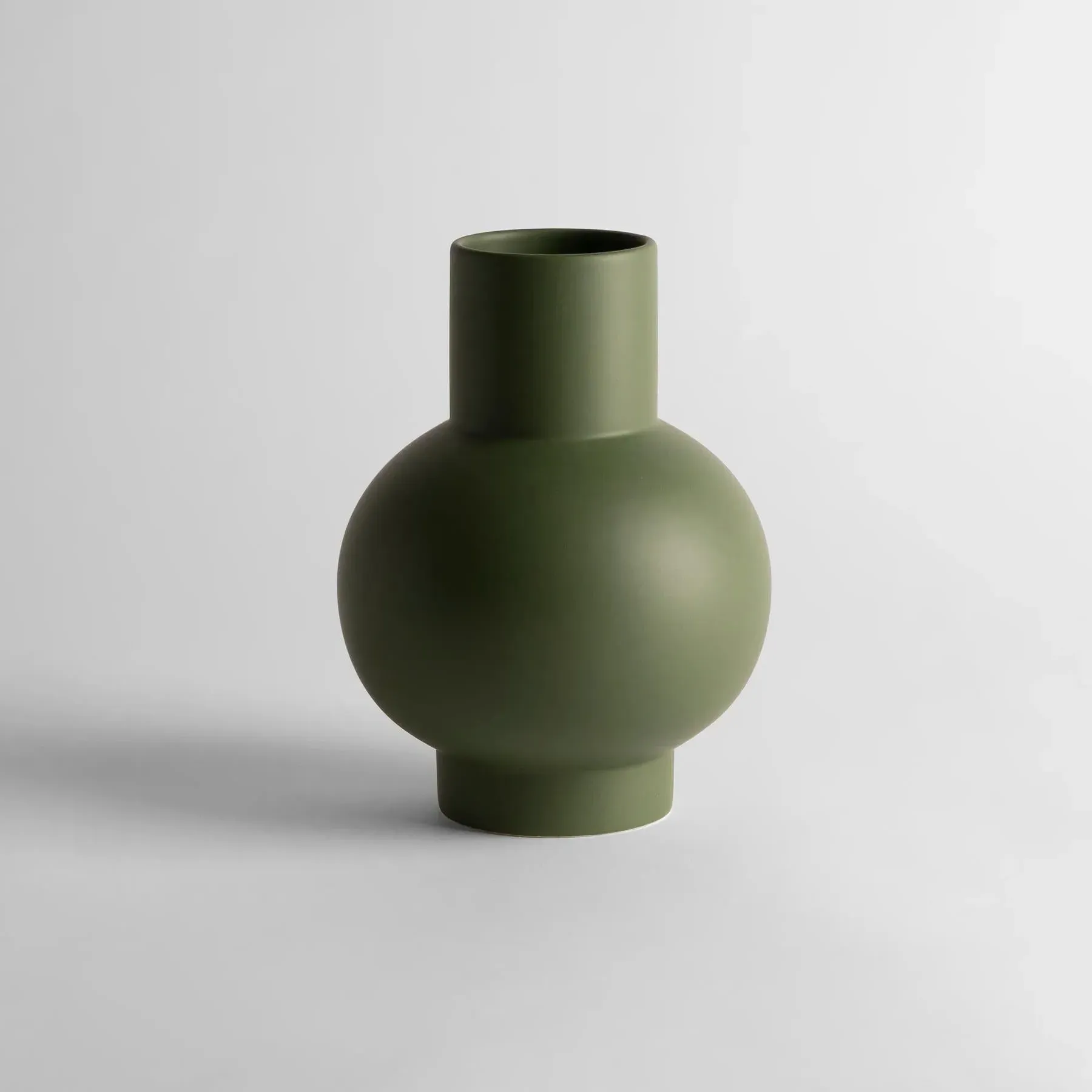 Strom Large Vase - Deep Green, Earthenware