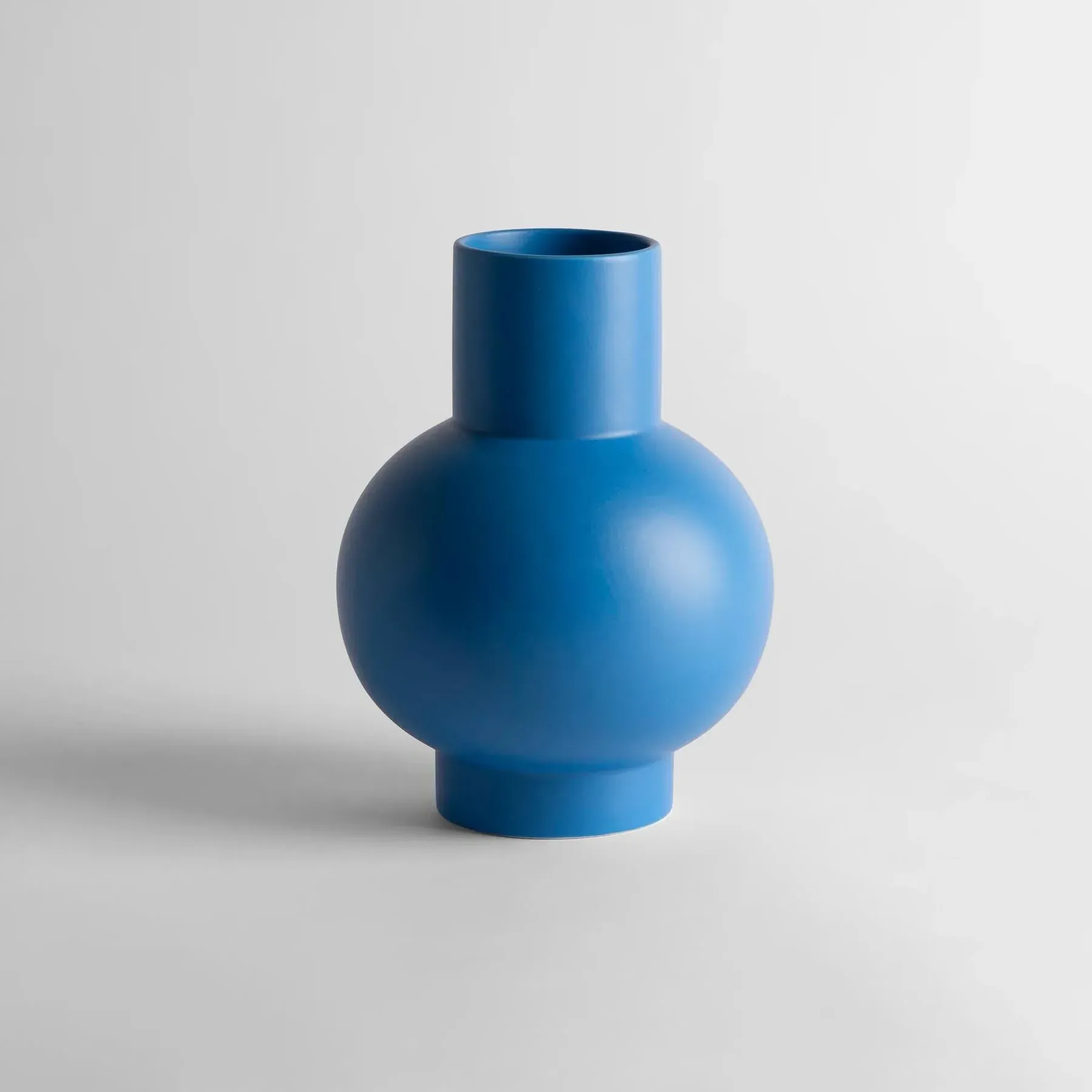Strom Large Vase - Electric Blue, Earthenware