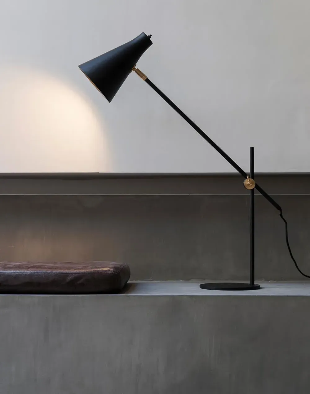 Desk Lamp with Dimmer - Silk Grey, Aluminium