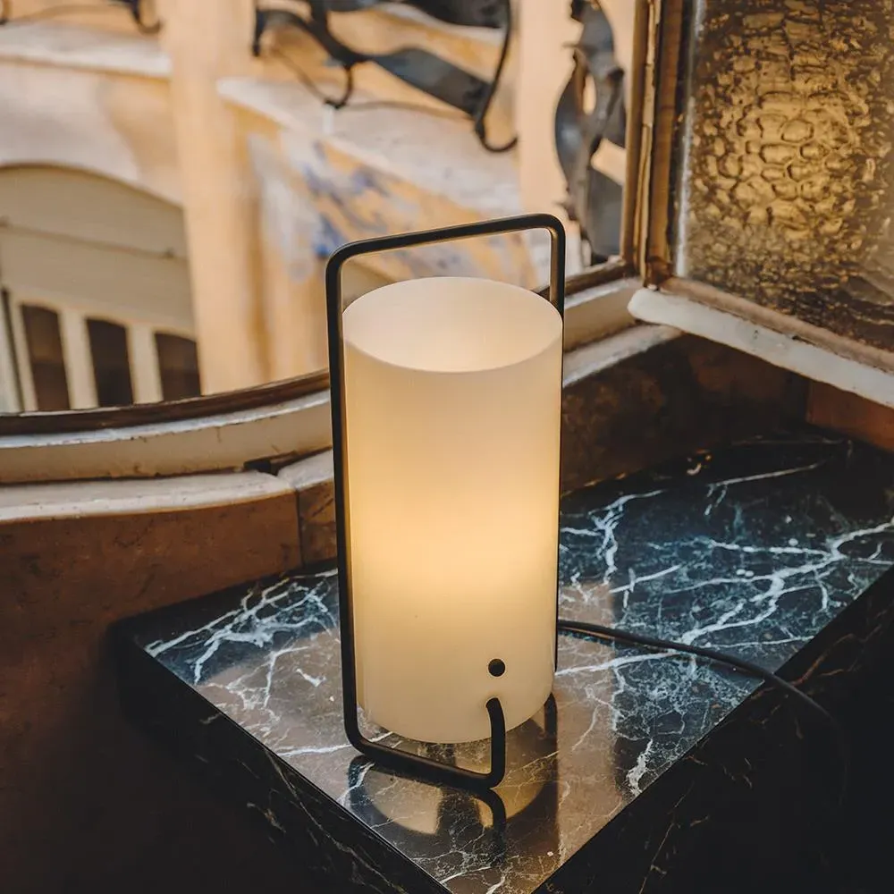 Asa Table Lamp with Handle - Black, Metal