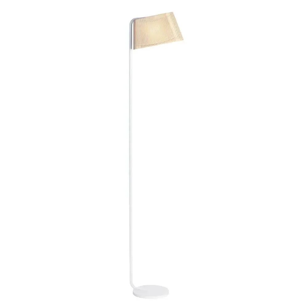 Floor Lamp with Slender Design - Black, Birch