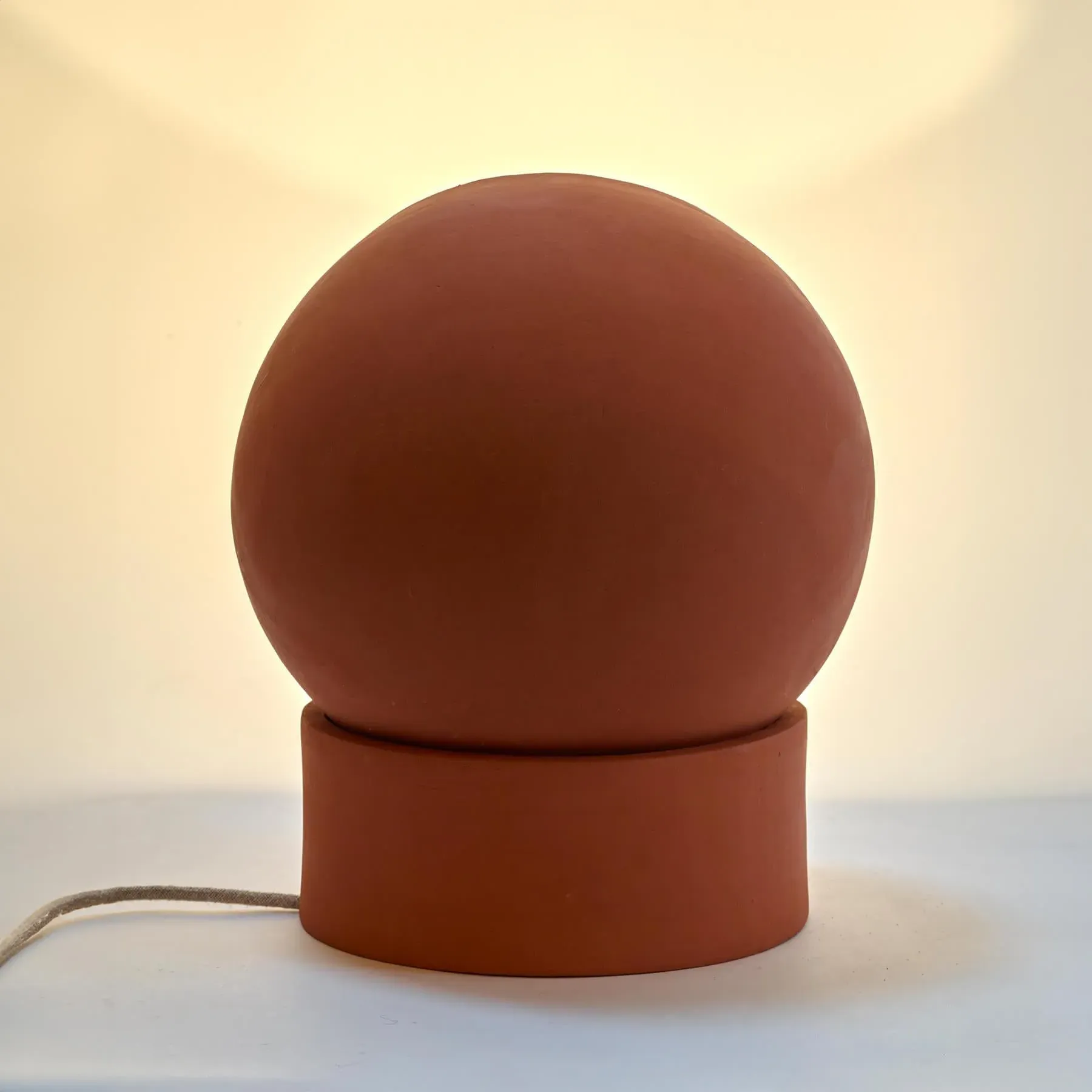 Low Floor Lamp with Geometric Design - Terracotta