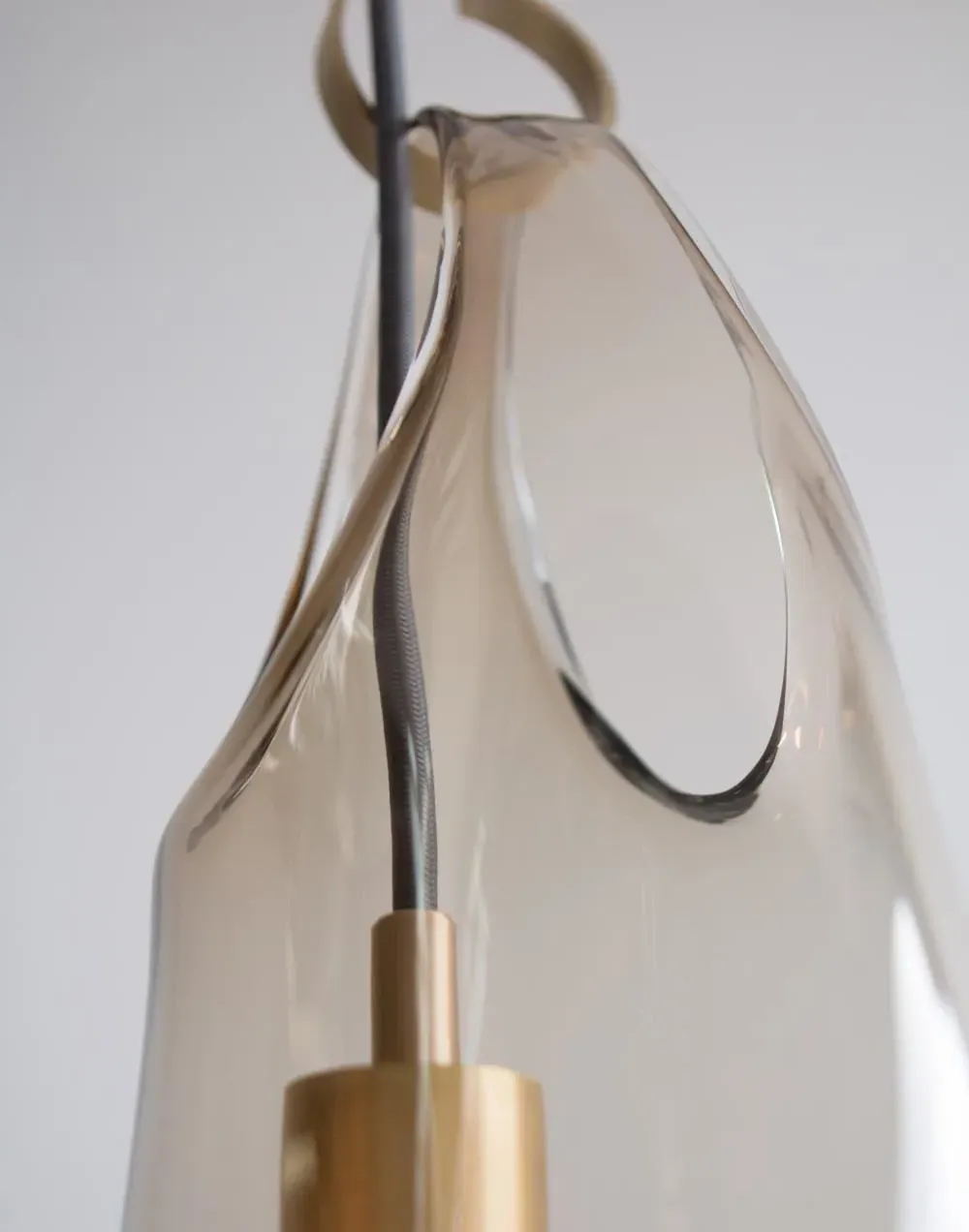 Hold 18 Pendant Light - Olivin, Brass