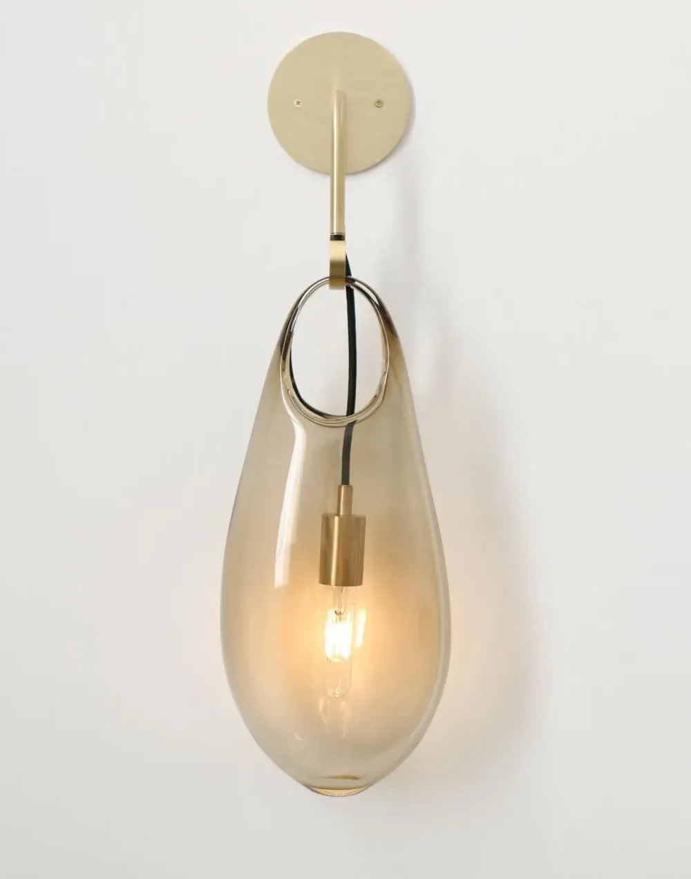 Hold 18 Wall Light - Clear, Brushed Brass