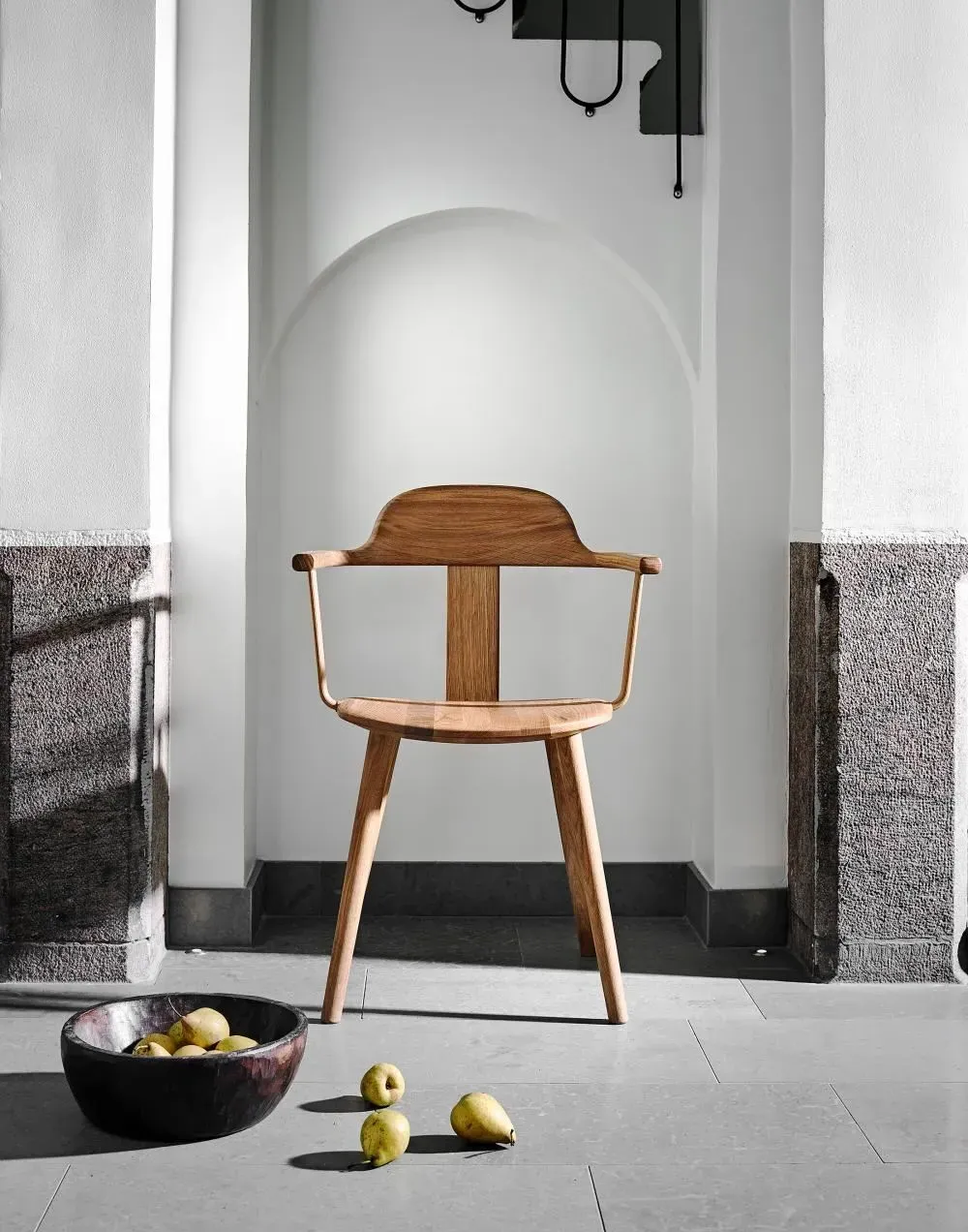 Windsor Armchair Natural Lacquer - Oak