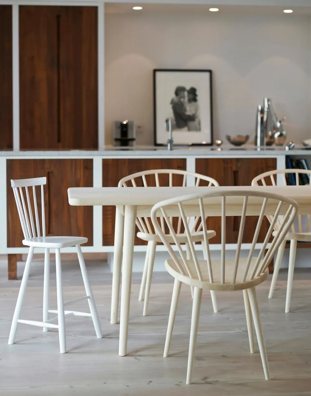 Windsor-Style Dining Chair - Oak, Solid Wood