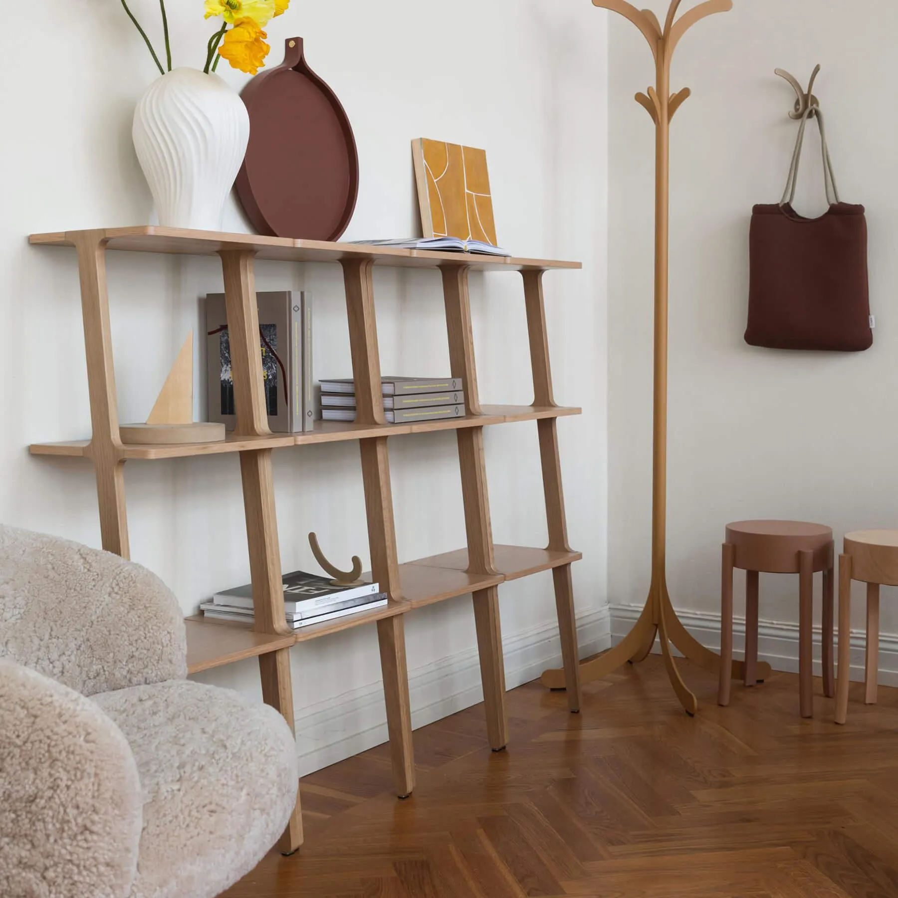 Libri 3-Shelf Leaning Shelves with Adjustable Legs - Natural Oak