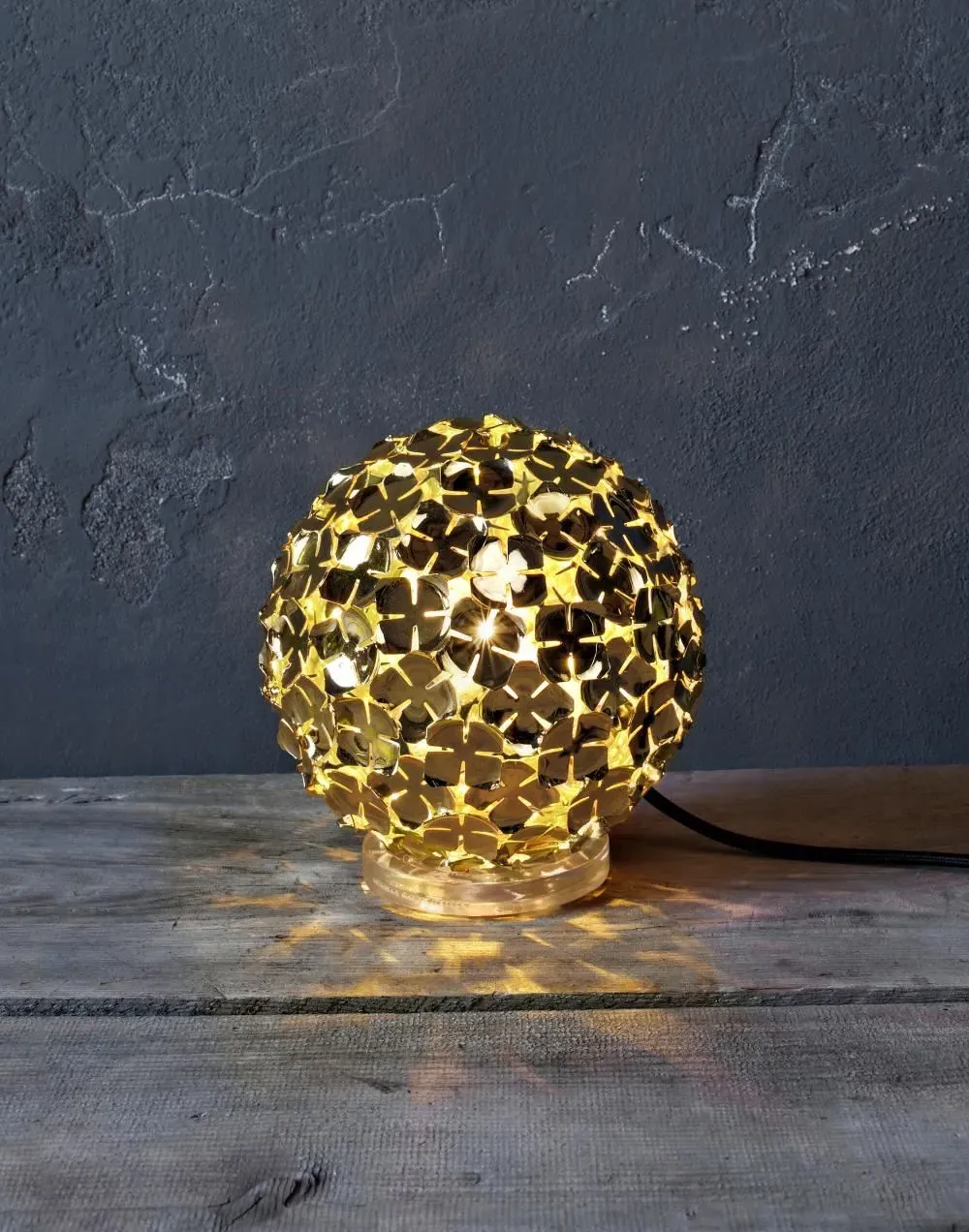 Orten'zia Small Table Lamp - Nickel