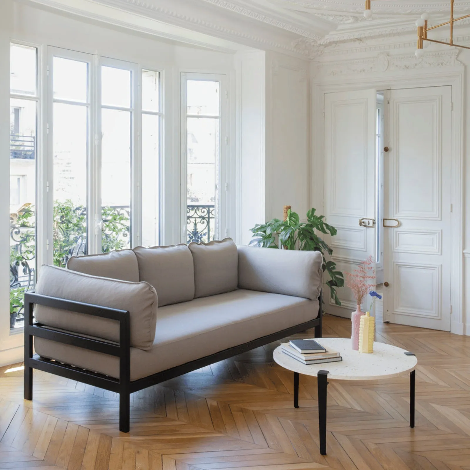 VENEZIA Round Coffee Table Top - White, Recycled Plastic