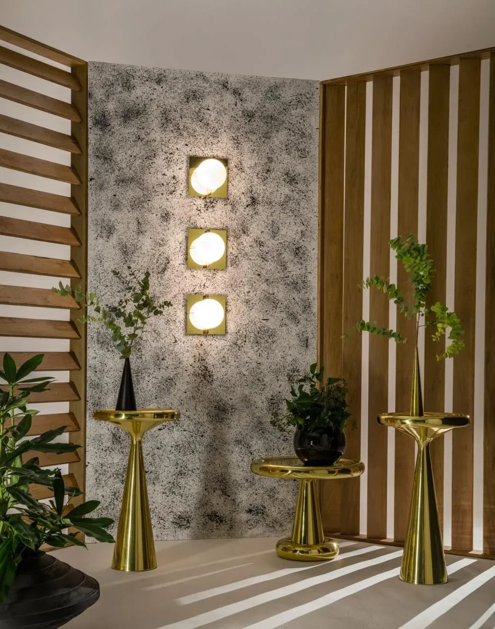 Geometric Wall Light with Glass Sphere - Brass