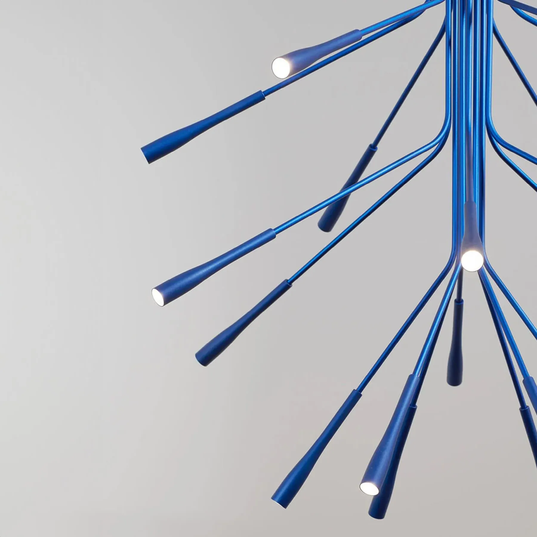 Lightweight Chandelier with Bold Arms - Gold, Aluminium