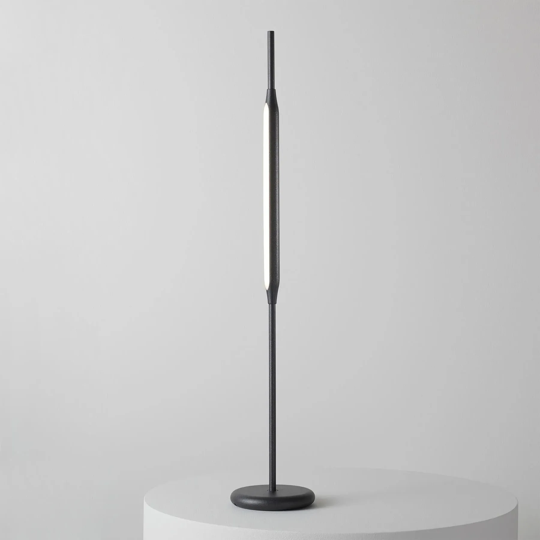 Small Reed Table Lamp - Anthracite, Metal image