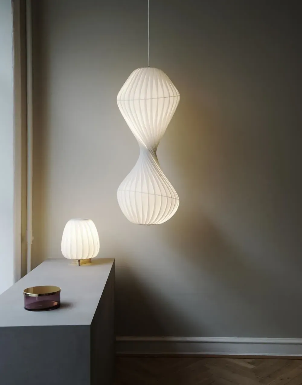 TR32 Pendant Light - Sculptural Design